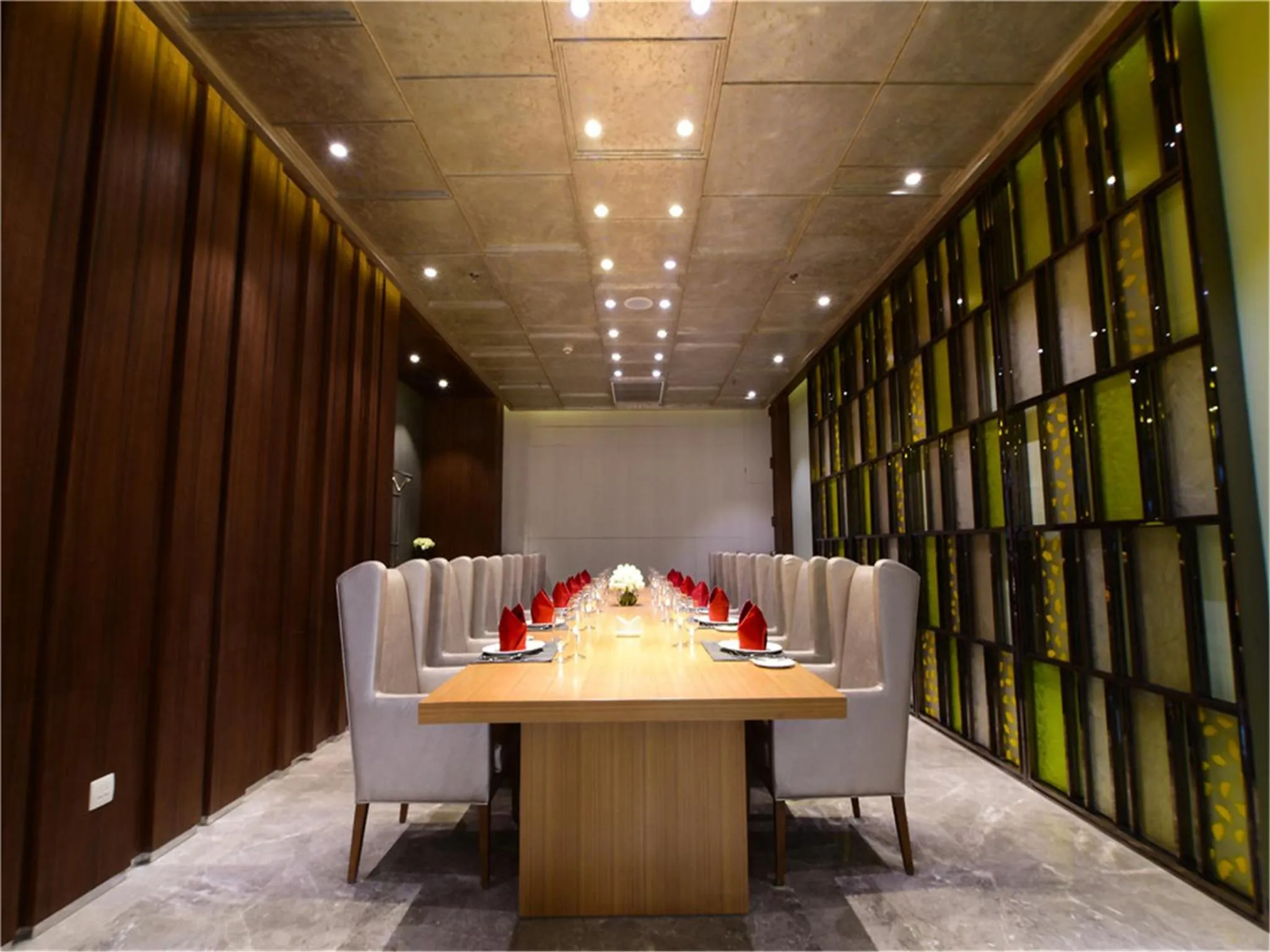 Restaurant/places to eat in Tylfull Hotel