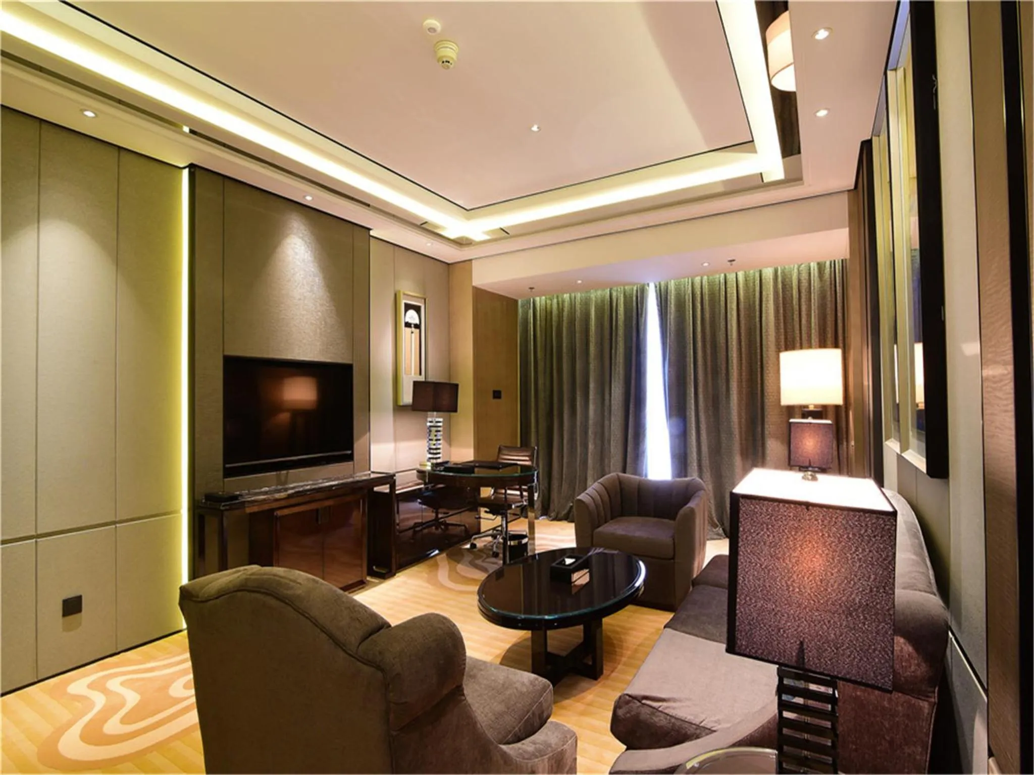 TV and multimedia in Tylfull Hotel