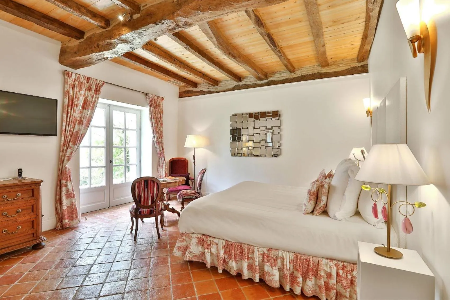 Bedroom, Bed in La Chartreuse du Bignac - Teritoria