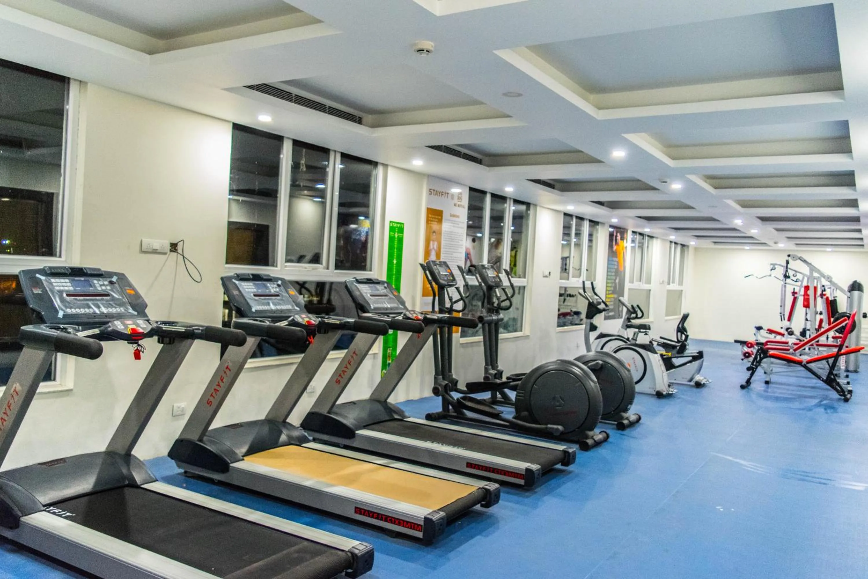 Fitness centre/facilities in Rg Royal Hotel