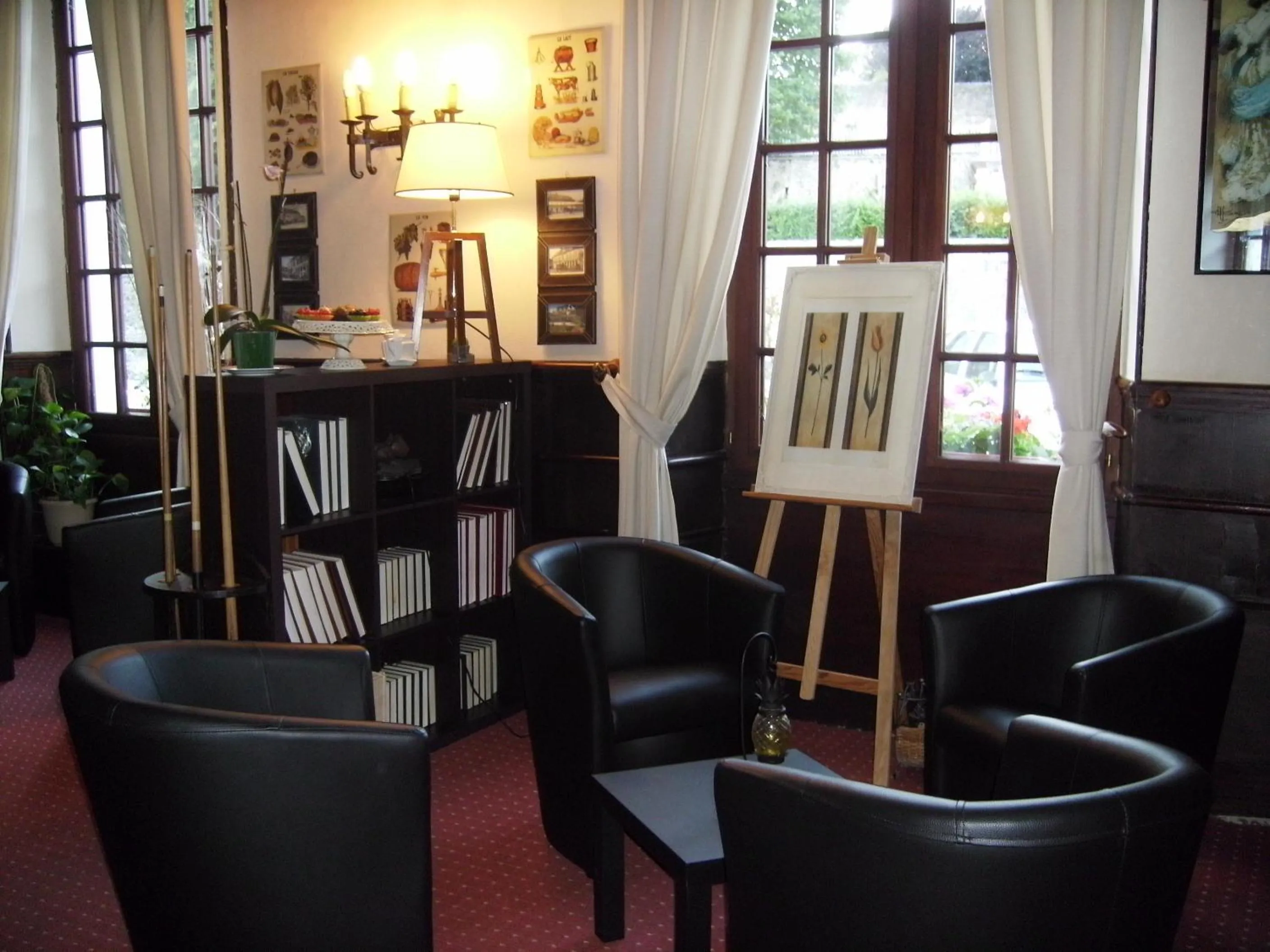 Relais Saint Louis, Logis