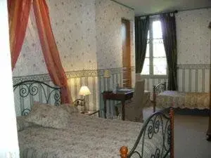 Photo of the whole room, Bed in Relais Saint Louis, Logis Photo of the whole room, Bed in Relais Saint Louis, Logis