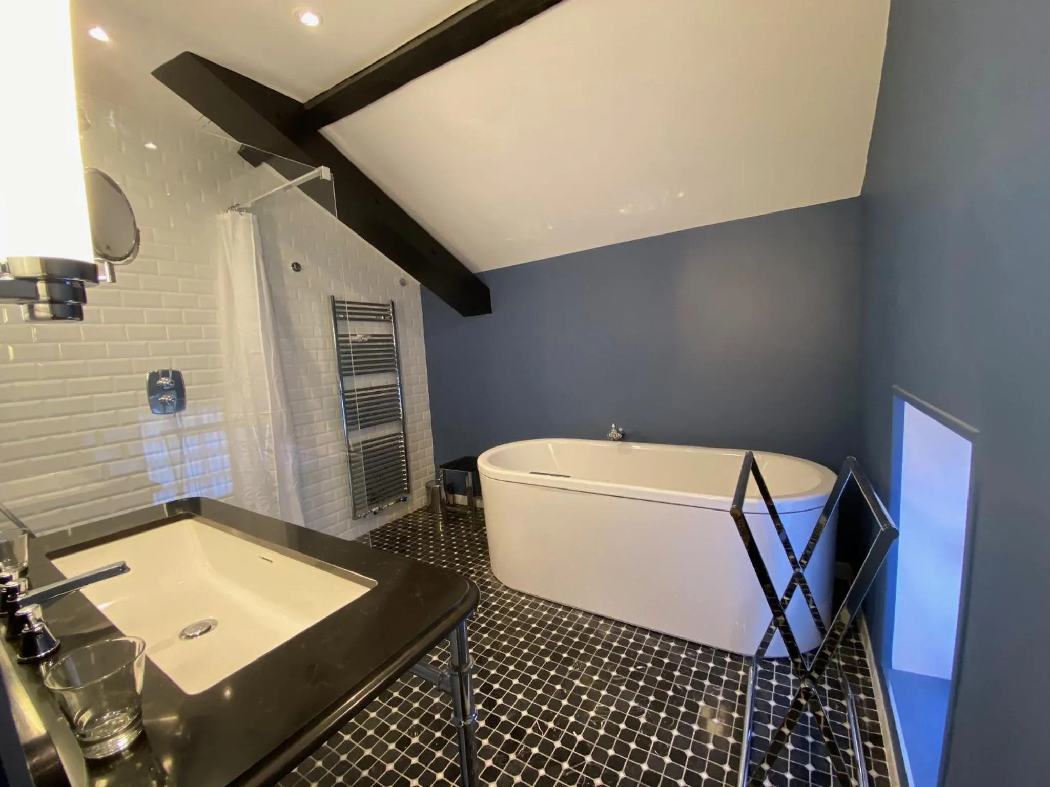 Bathroom in Le Moulin du Roc