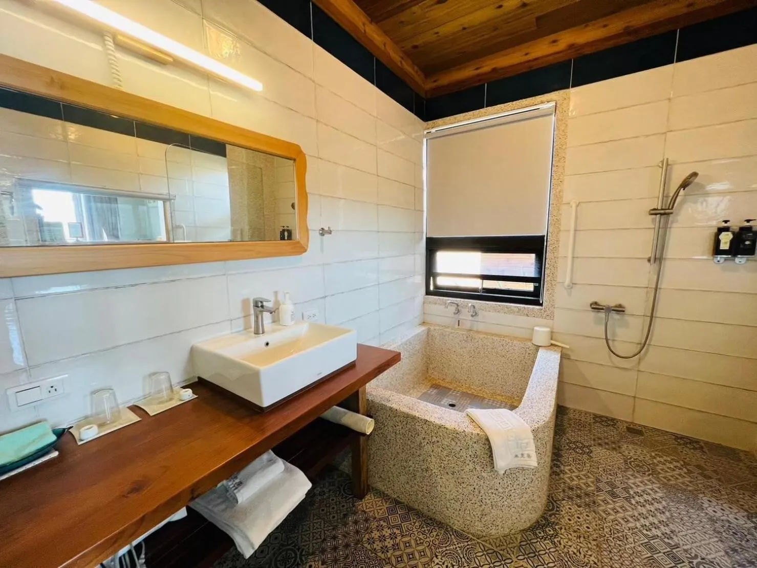 Bathroom in Kenting COMIC B&B&SPRING