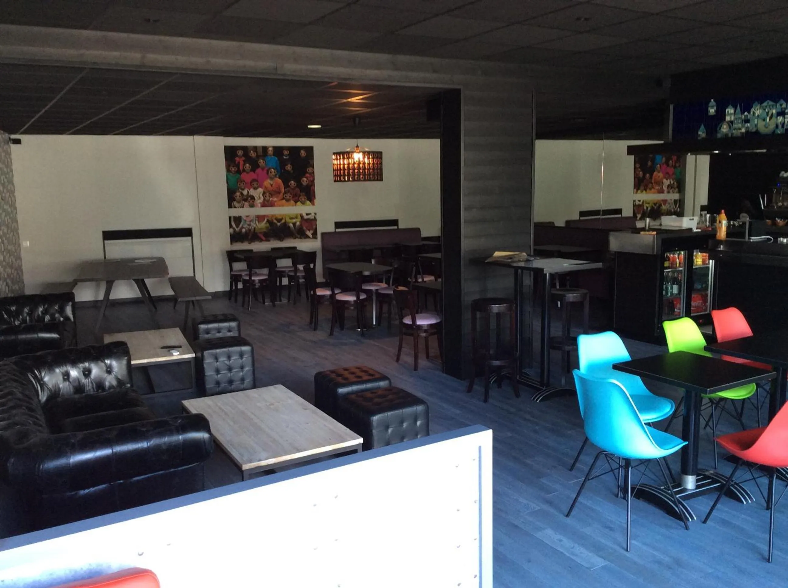 Restaurant/places to eat in Le Relais De La Place