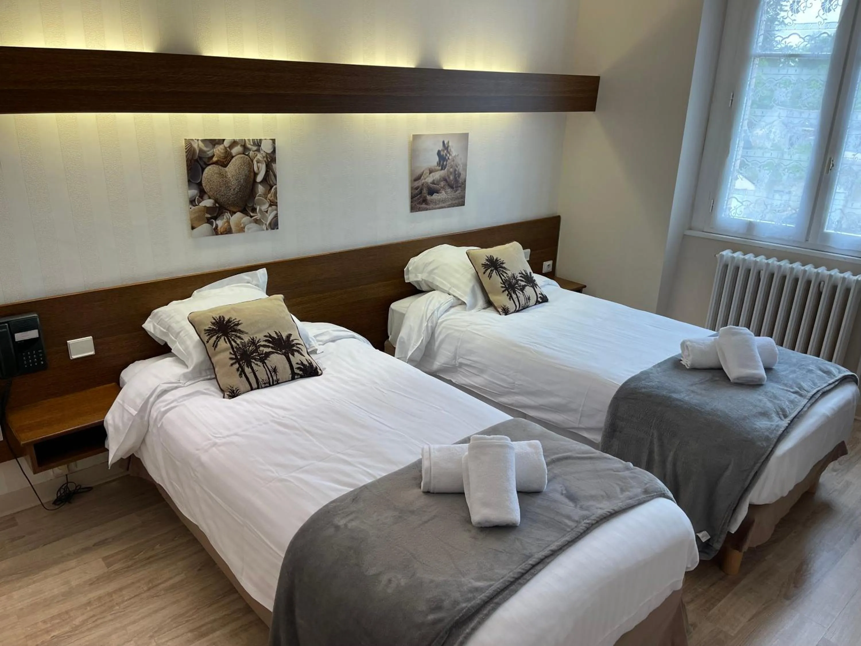 Photo of the whole room, Bed in Le Relais De La Place