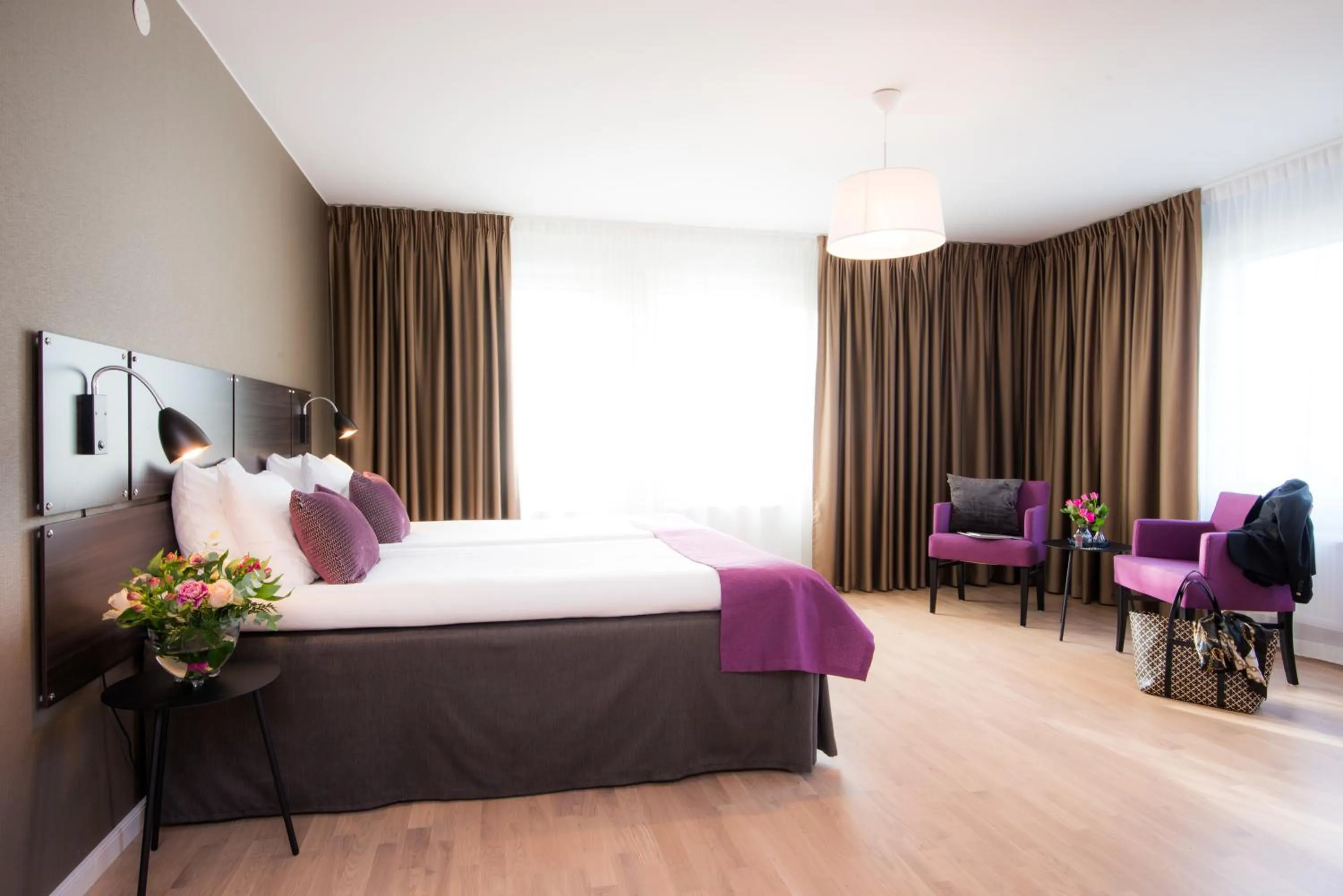 Photo of the whole room, Bed in Best Western Plus Park Airport Hotel