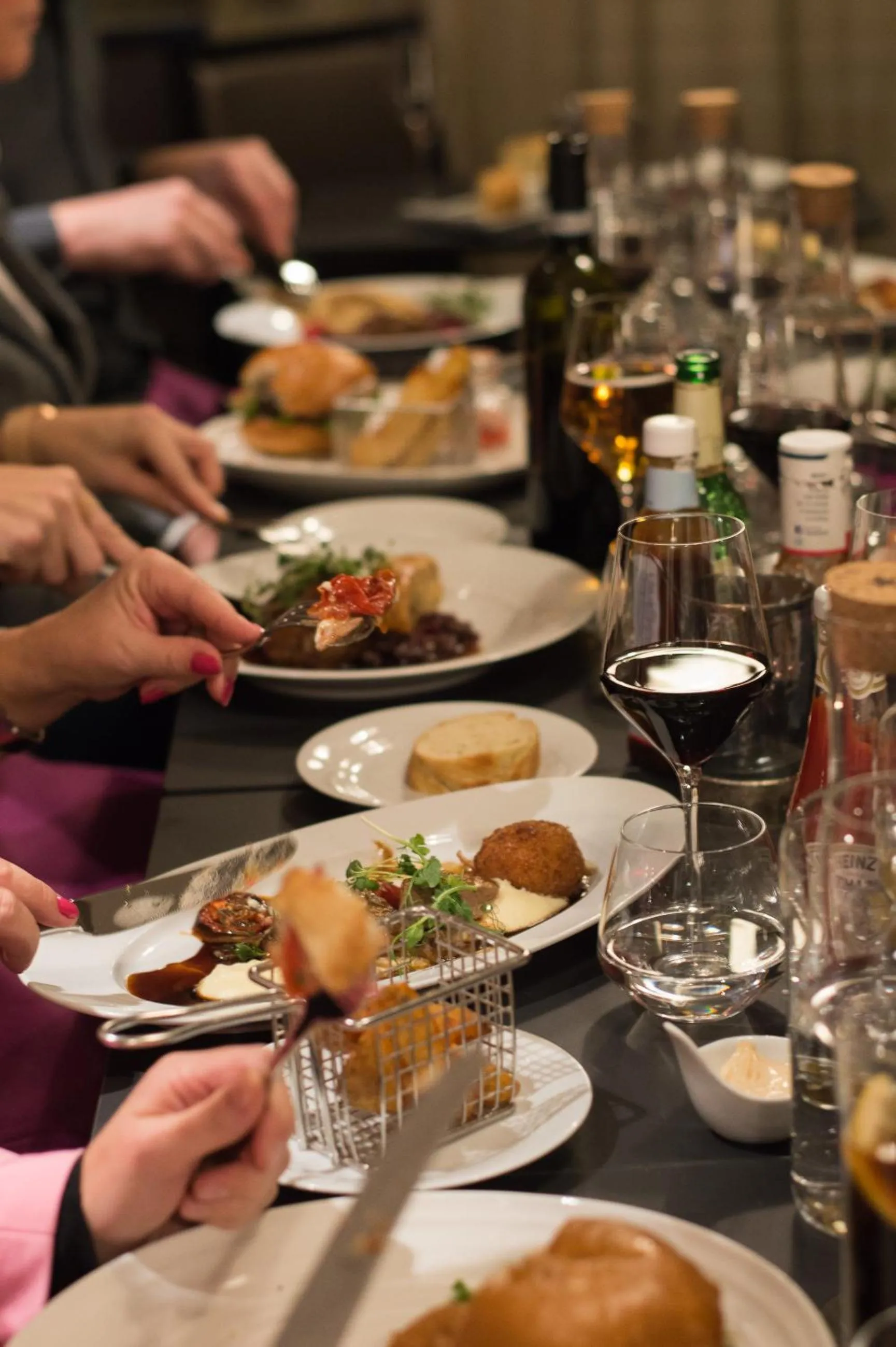 Food in Best Western Plus Park Airport Hotel