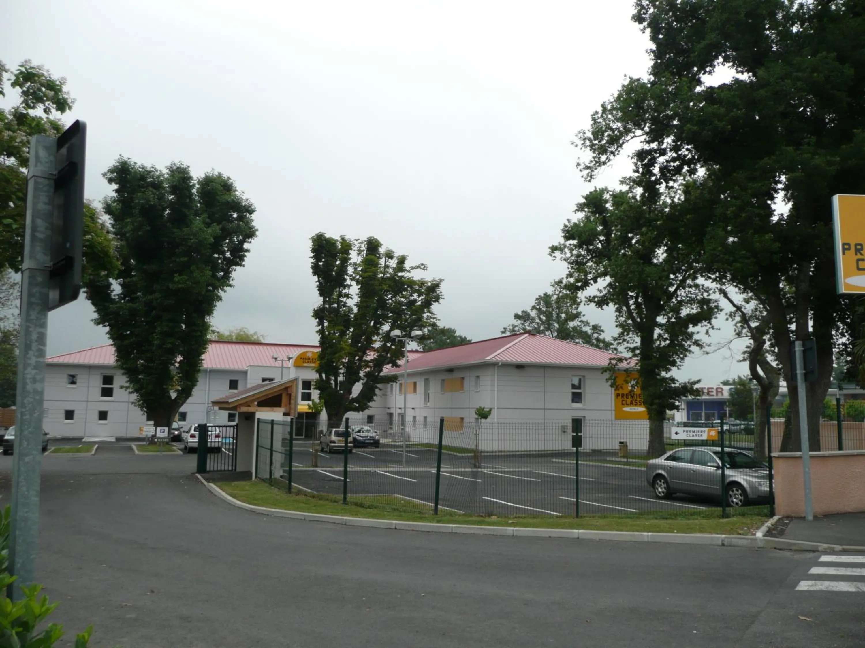 Day in Premiere Classe Pau Est-Bizanos