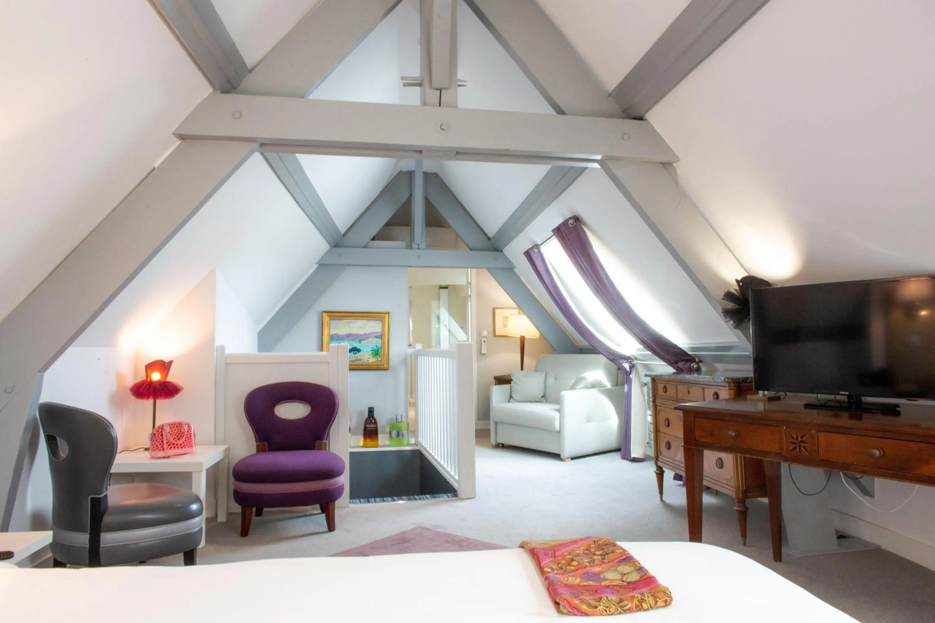 Bed in Hôtel Spa - Au Charme Rabelaisien