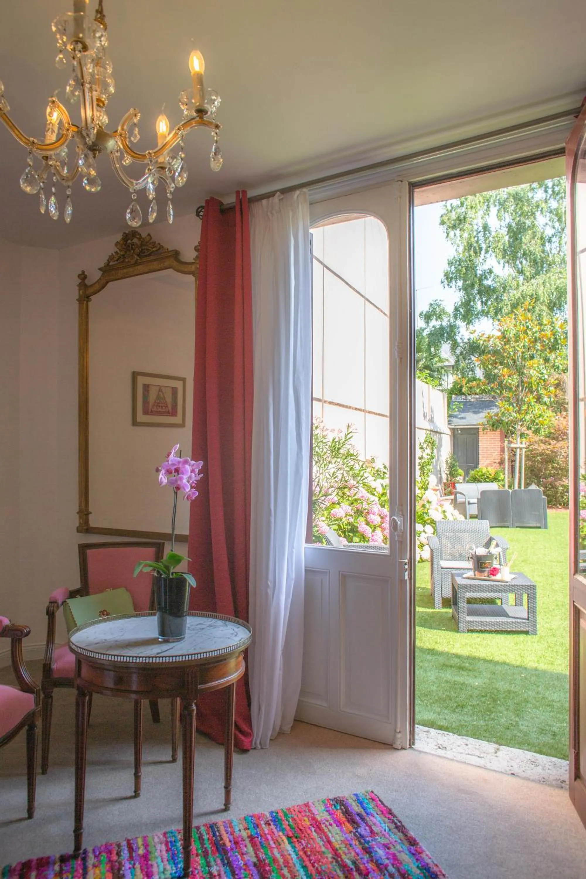 Spring in Hôtel Spa - Au Charme Rabelaisien