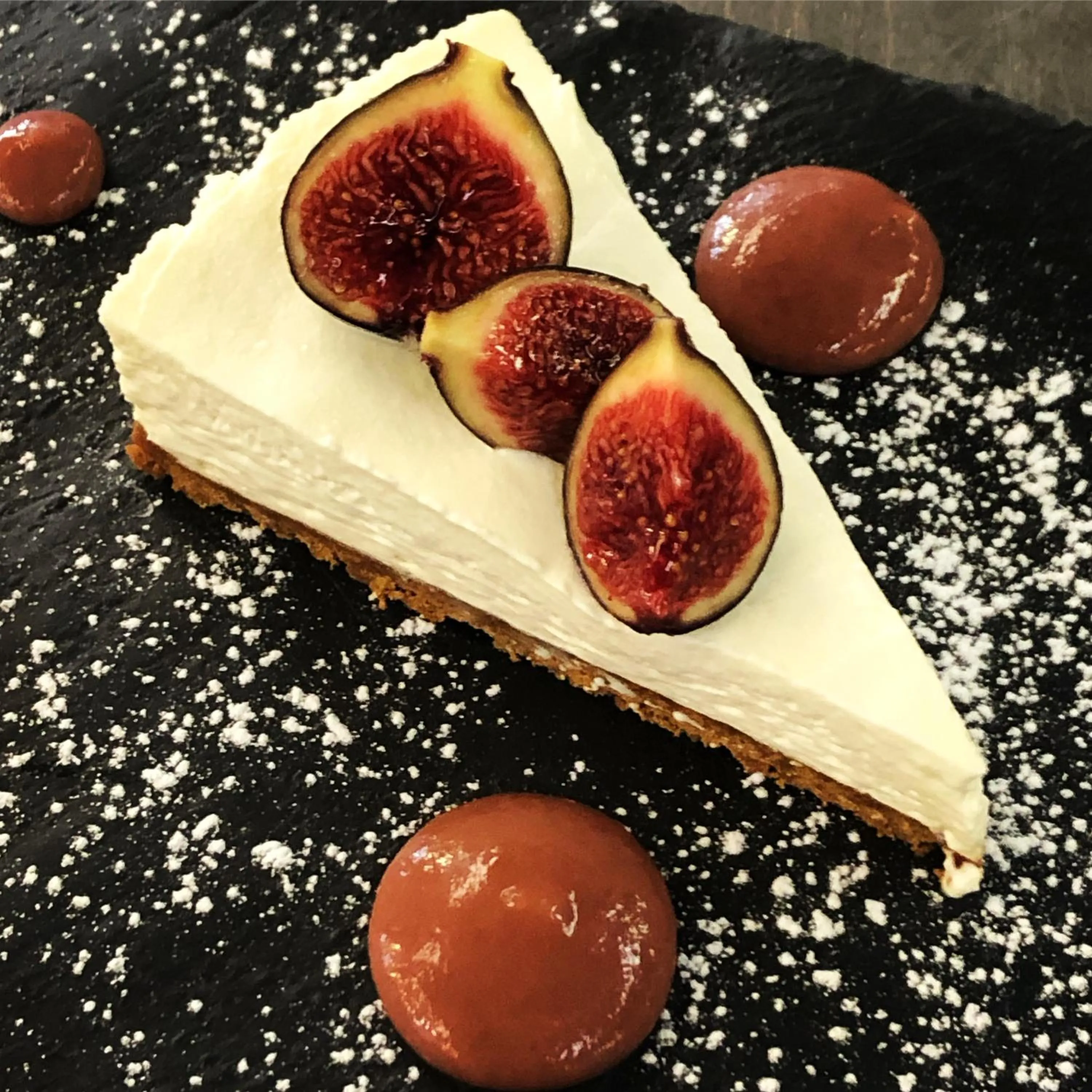 Restaurant/places to eat in La Chartreuse Logis Hotel Restaurant