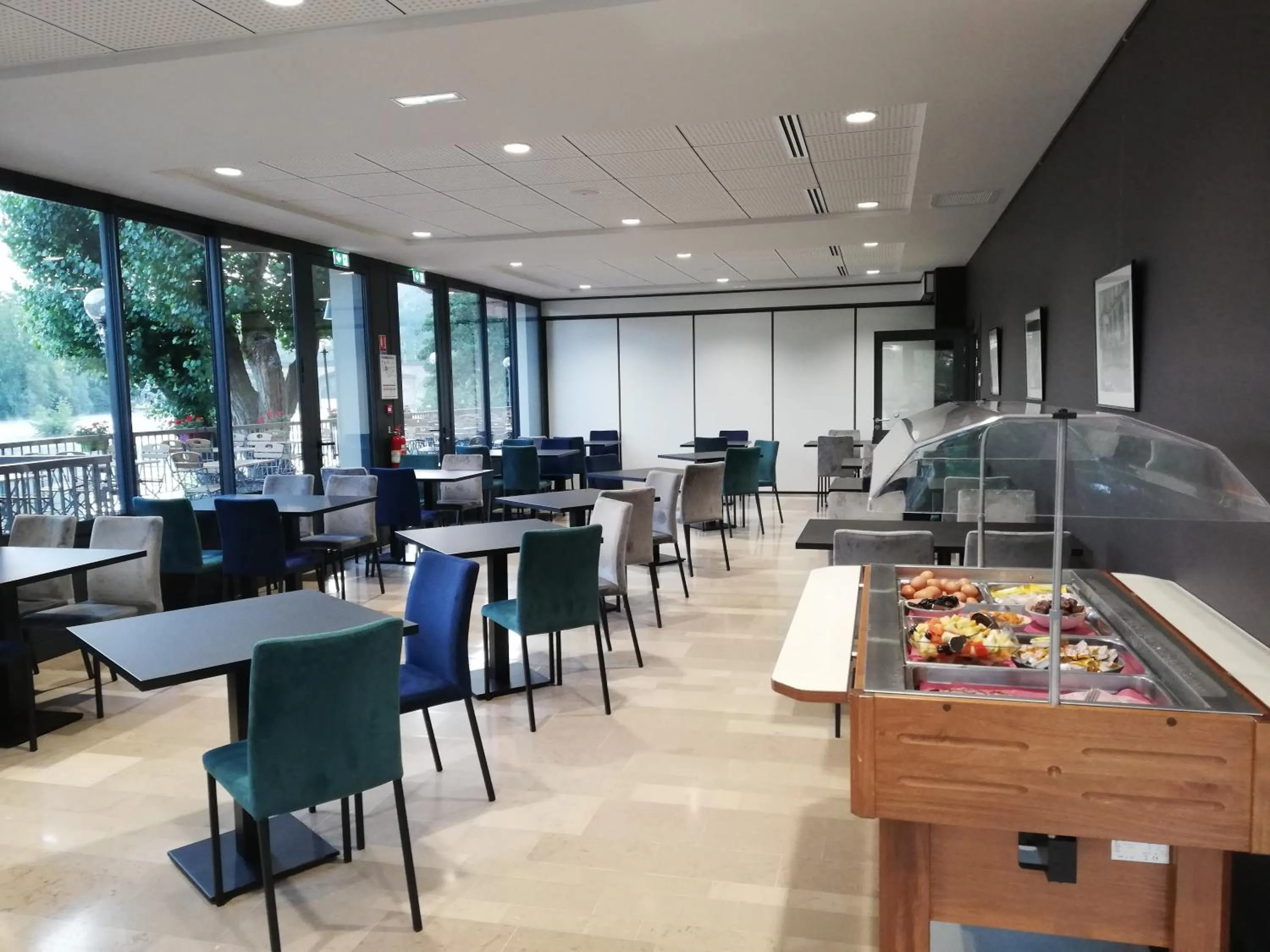 Area and facilities in La Chartreuse Logis Hotel Restaurant