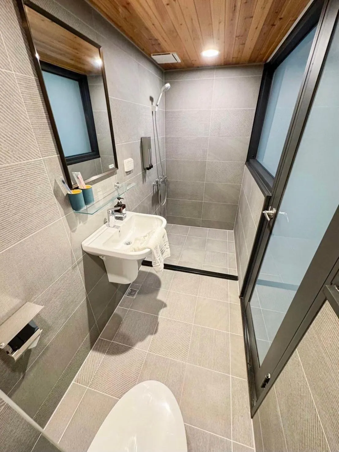 Toilet in 慢步南國 台南故事民宿 Slow Tainan Homestay