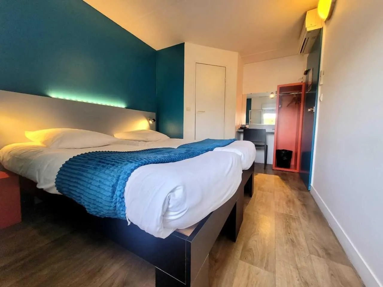 Bed in Fasthotel Artigues