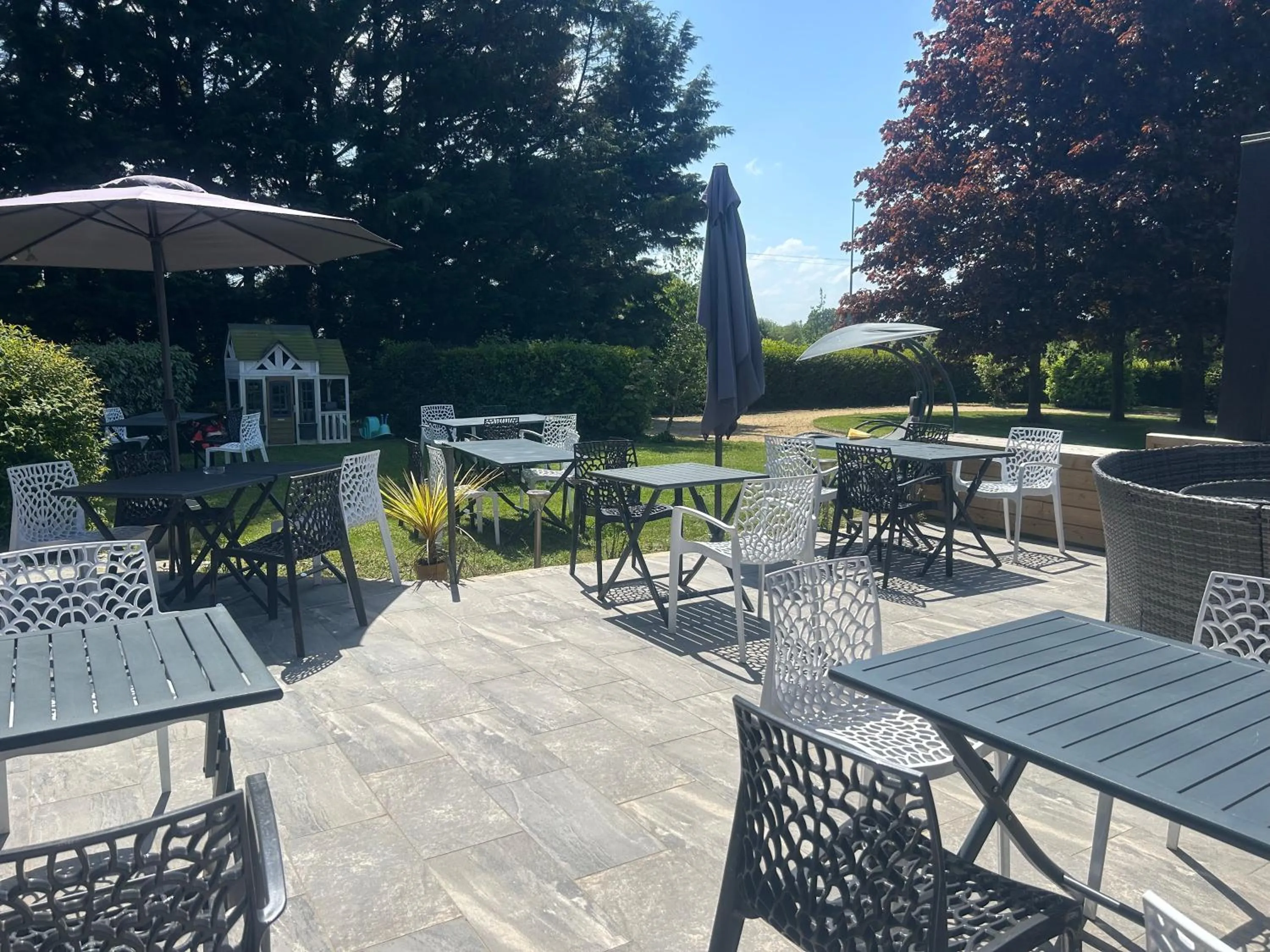 Garden in Les Dineux Village