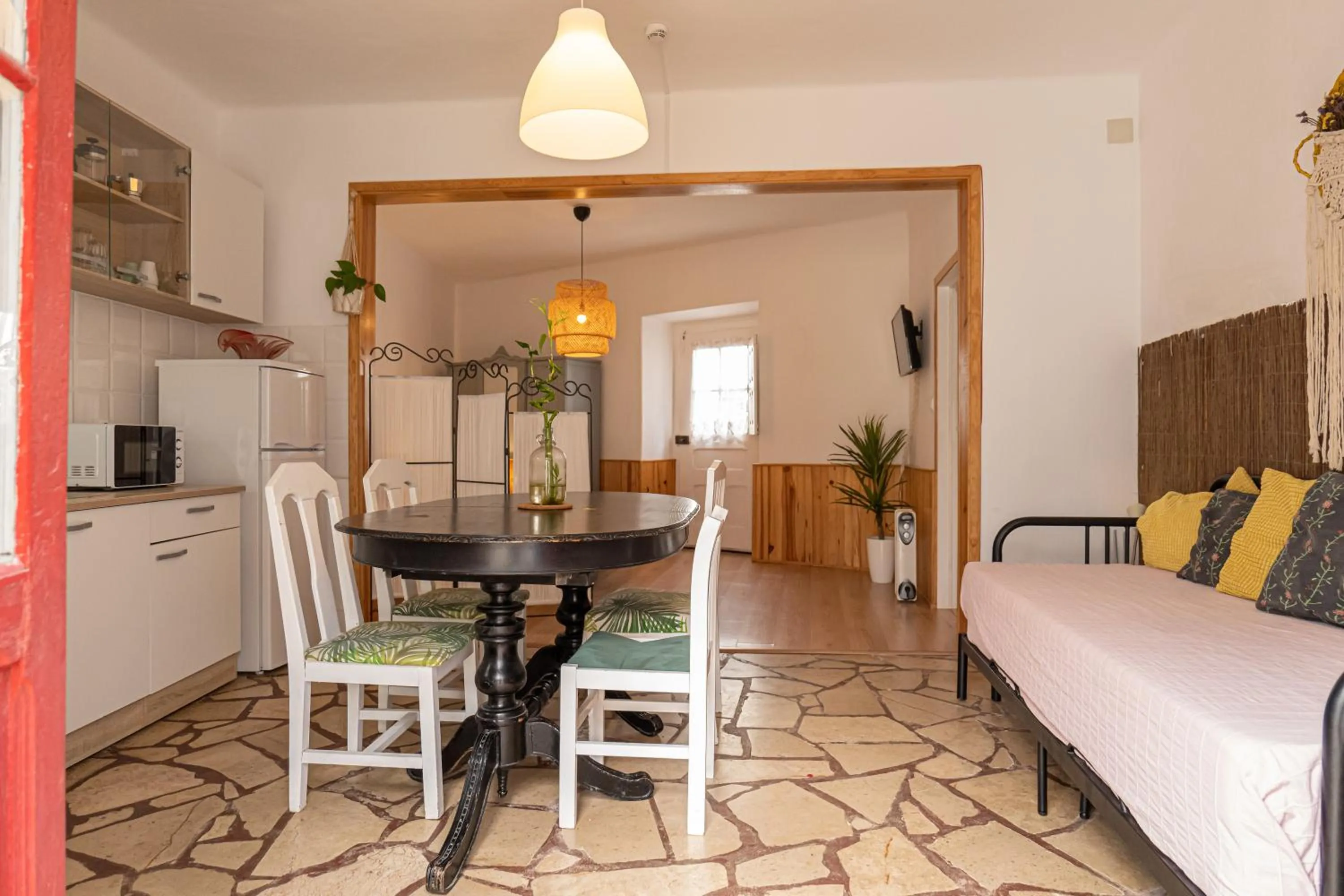 Dining area, Bed in Olive3 Ericeira
