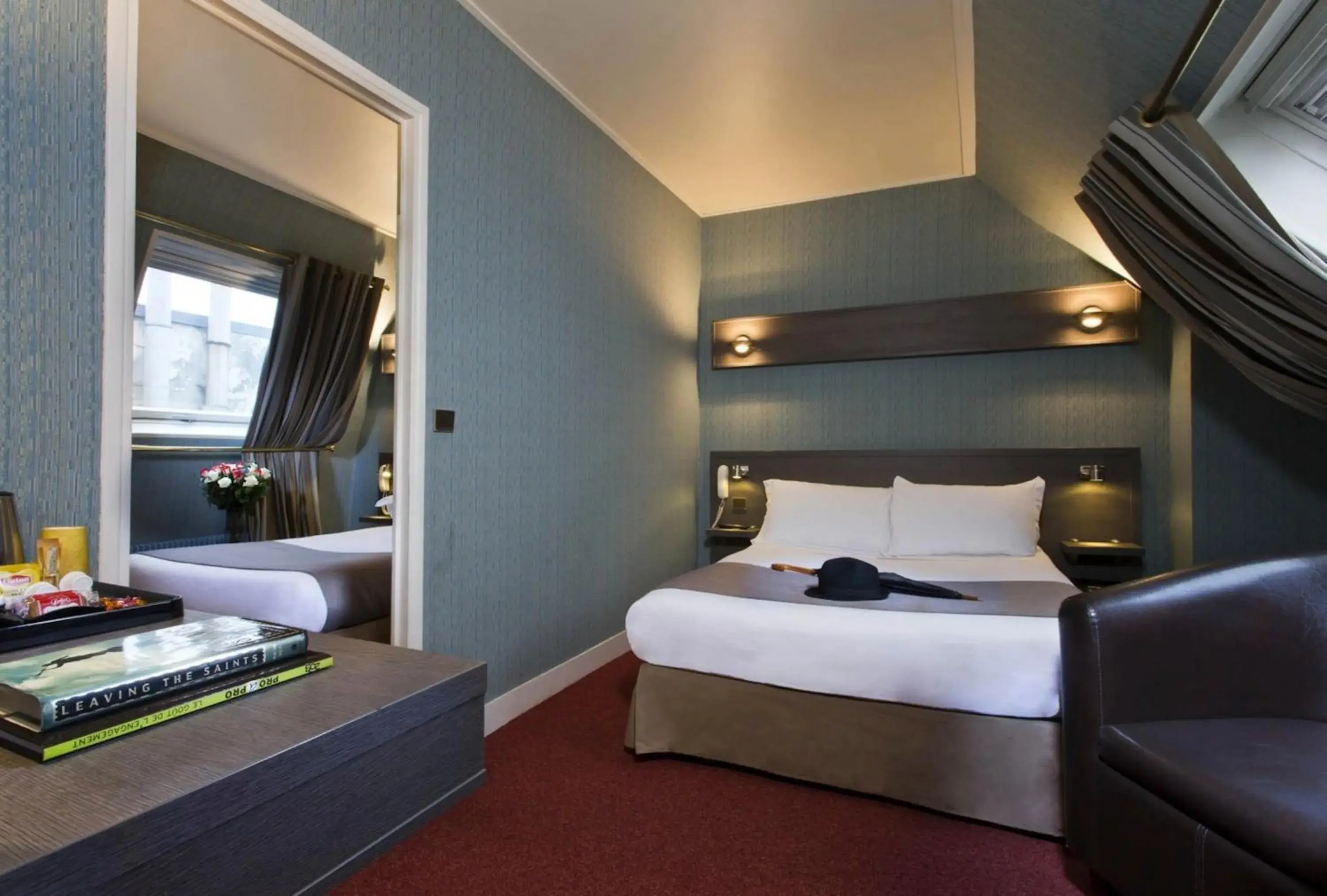 Photo of the whole room, Bed in Home Latin Photo of the whole room, Bed in Home Latin