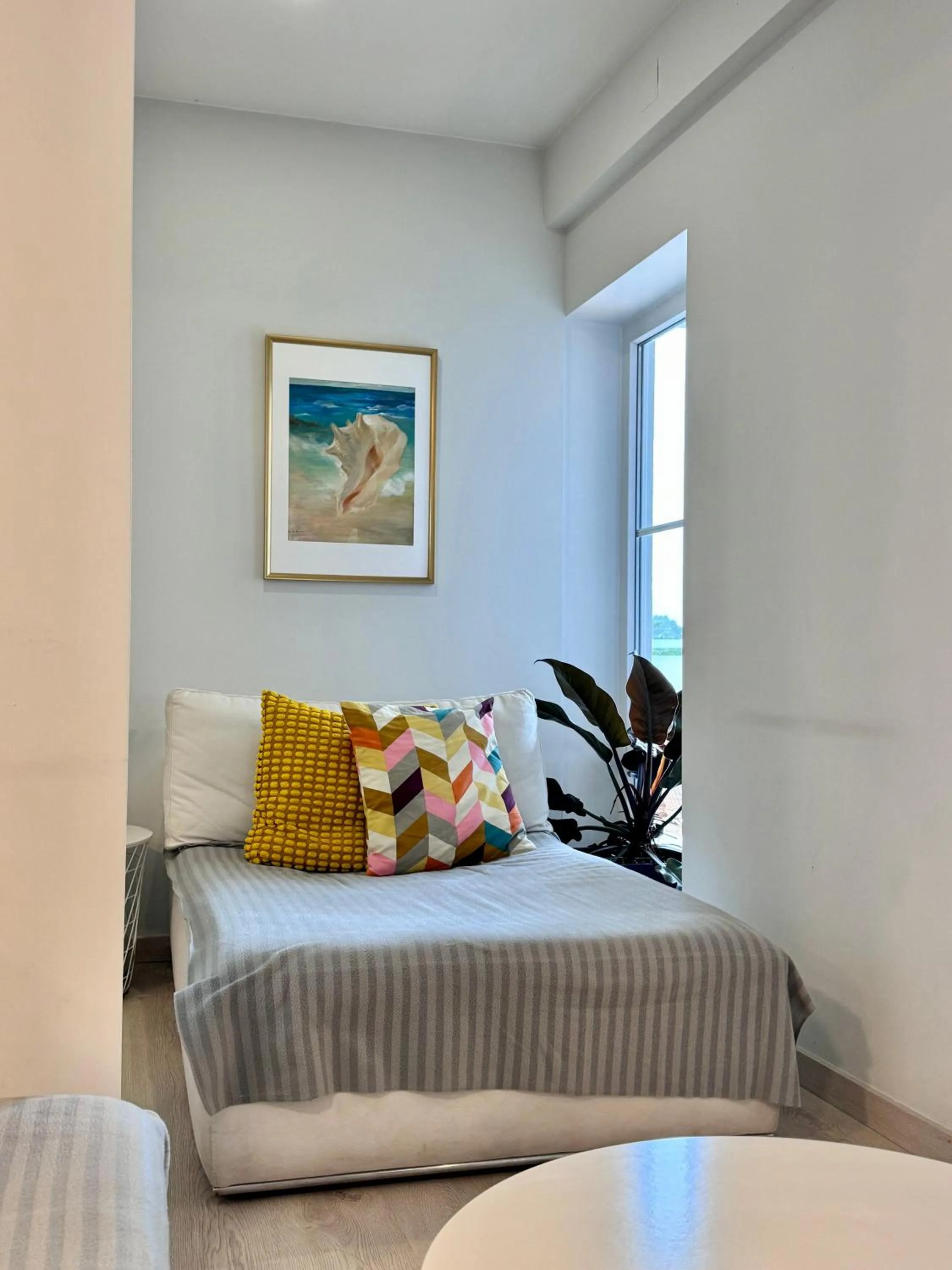 Communal lounge/ TV room, Bed in Boutique Hotel - O House Ericeira Hills