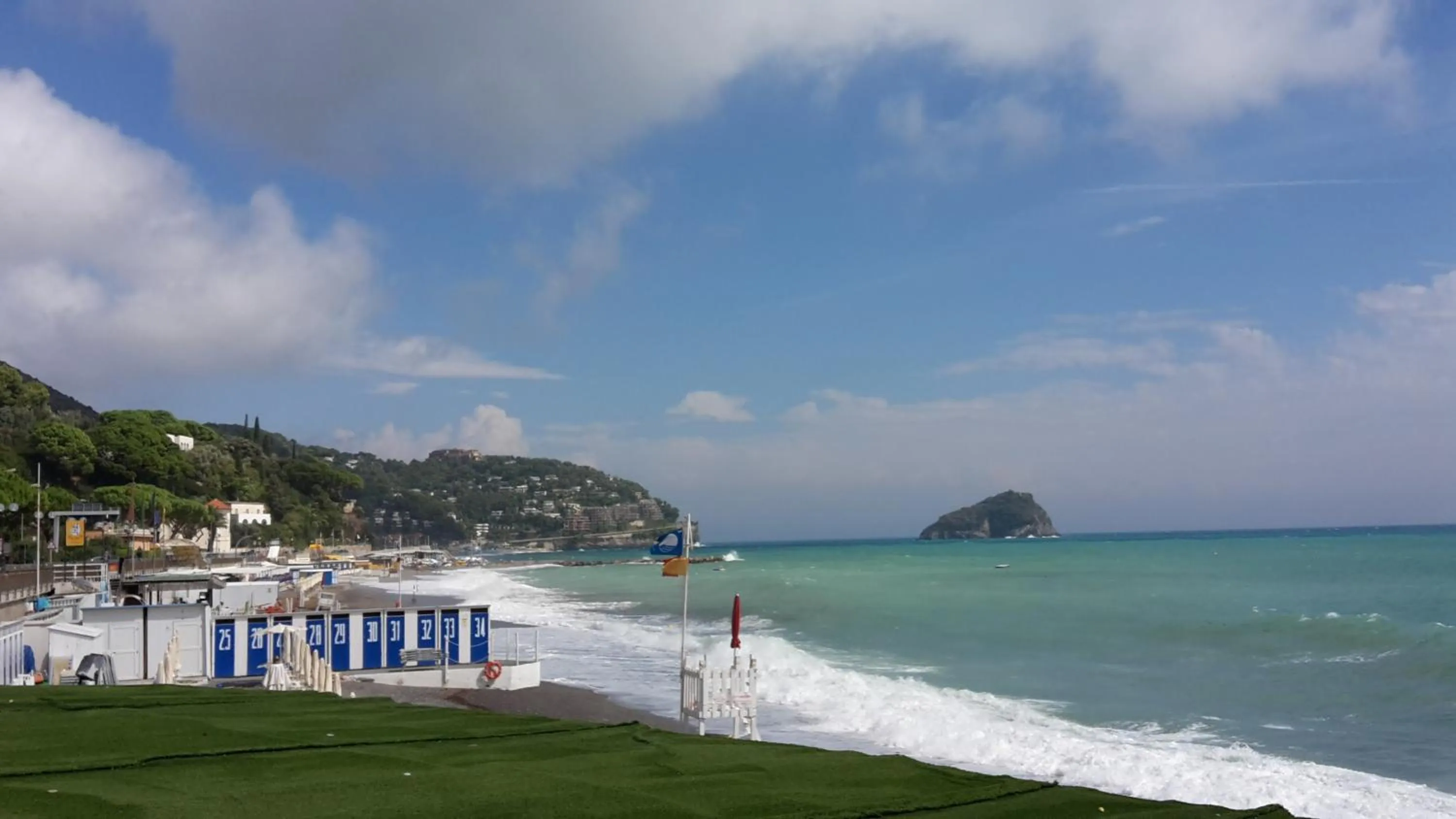 Beach in B&B Ai Tre Archi