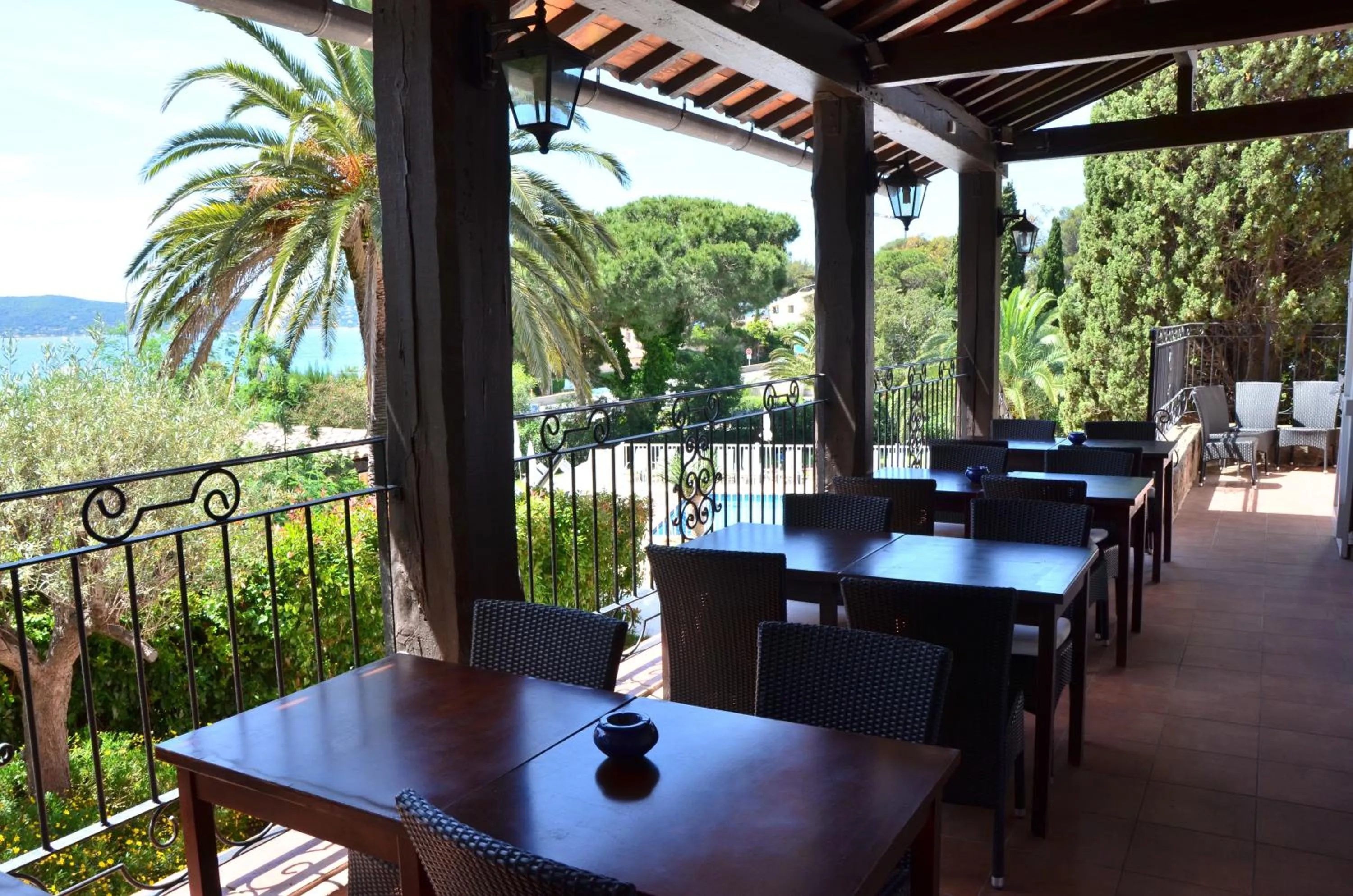 Lounge or bar in Hotel Villa Des Anges