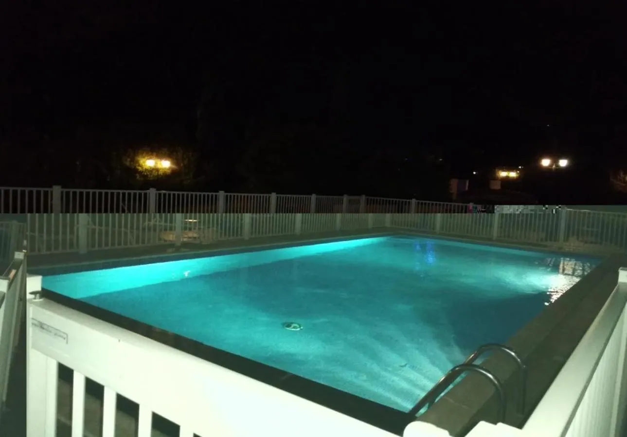 Swimming pool in Hotel Villa Des Anges