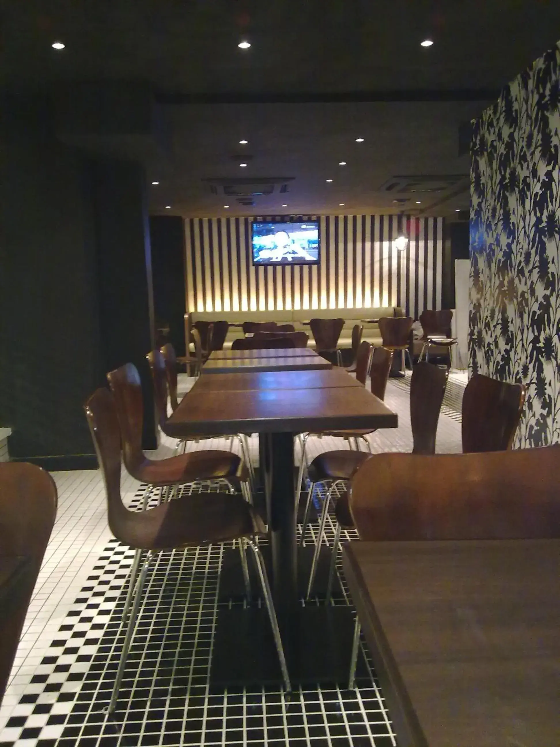Restaurant/places to eat in Casa Restaurant/places to eat in Casa