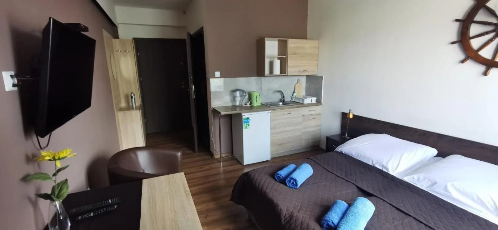 Property building, Bed in Dolphin House