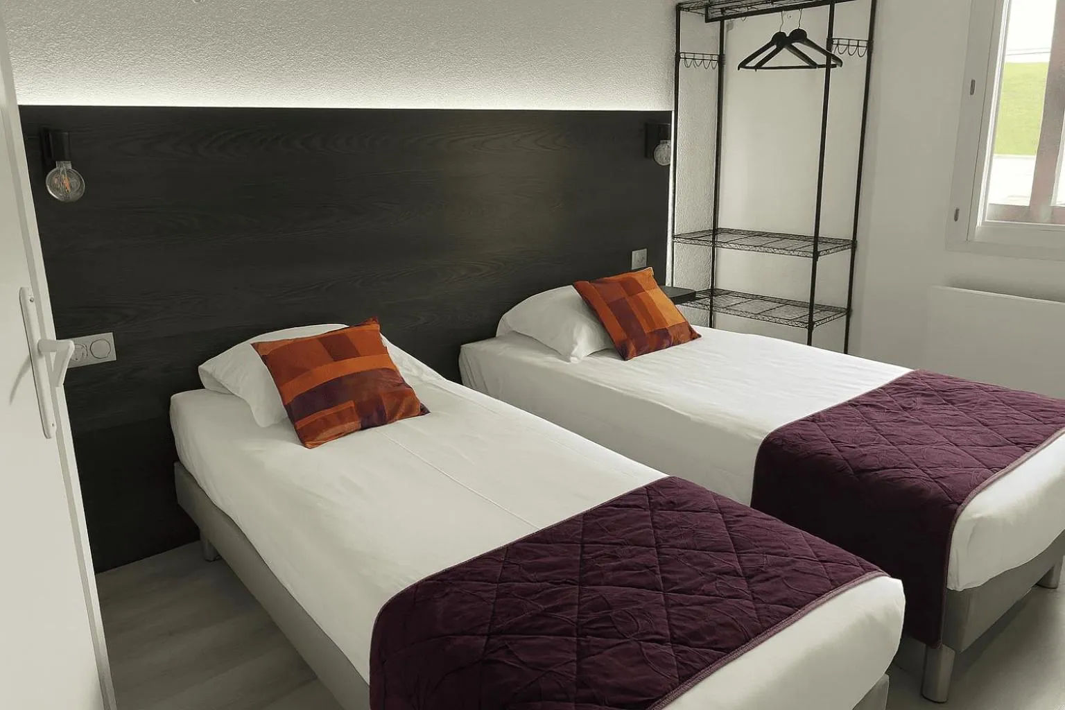 Bed in The Originals Access, Halt'Hotel, Clermont Agnetz