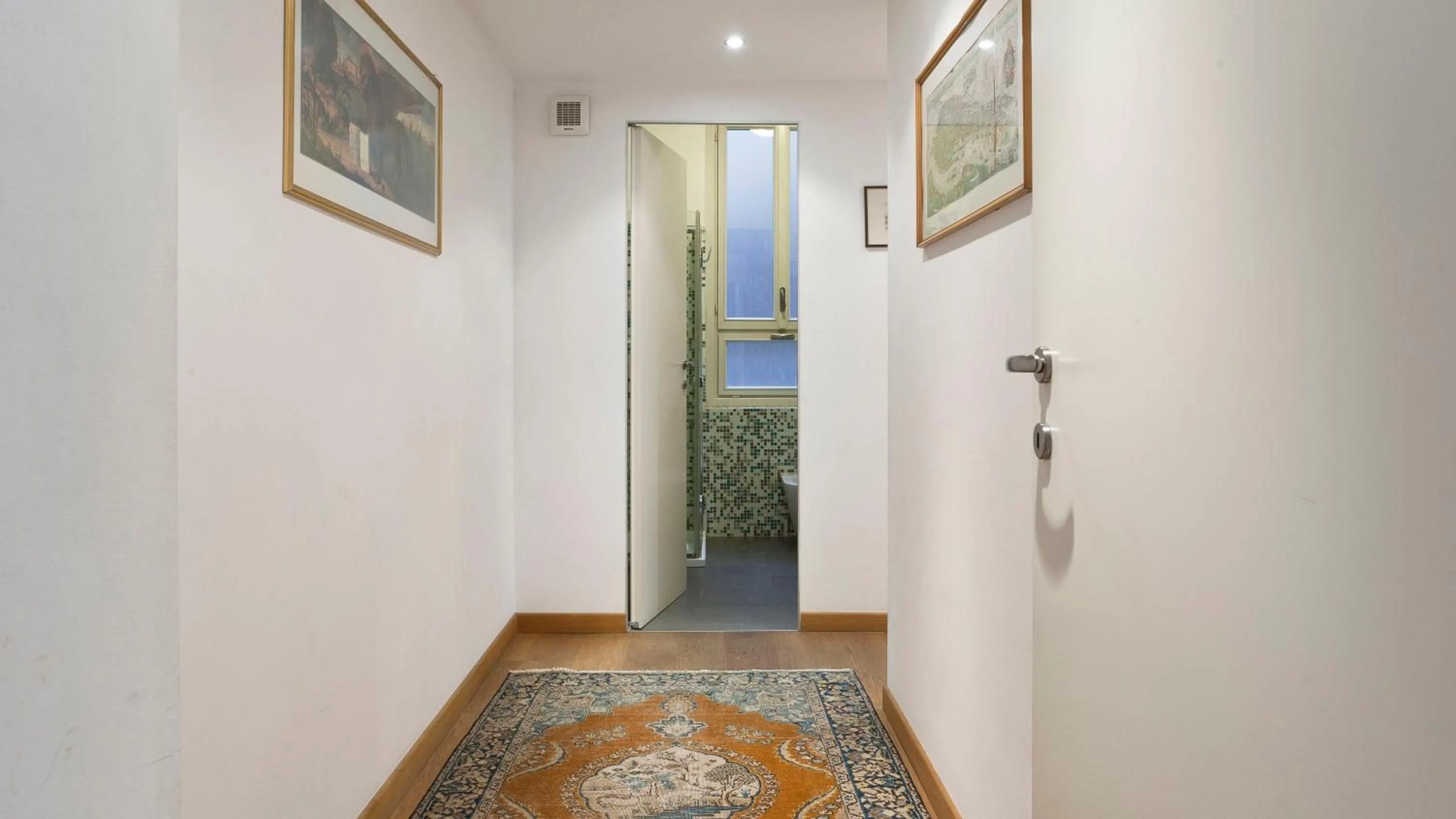 Photo of the whole room in Italianway - Vincenzo Monti 52