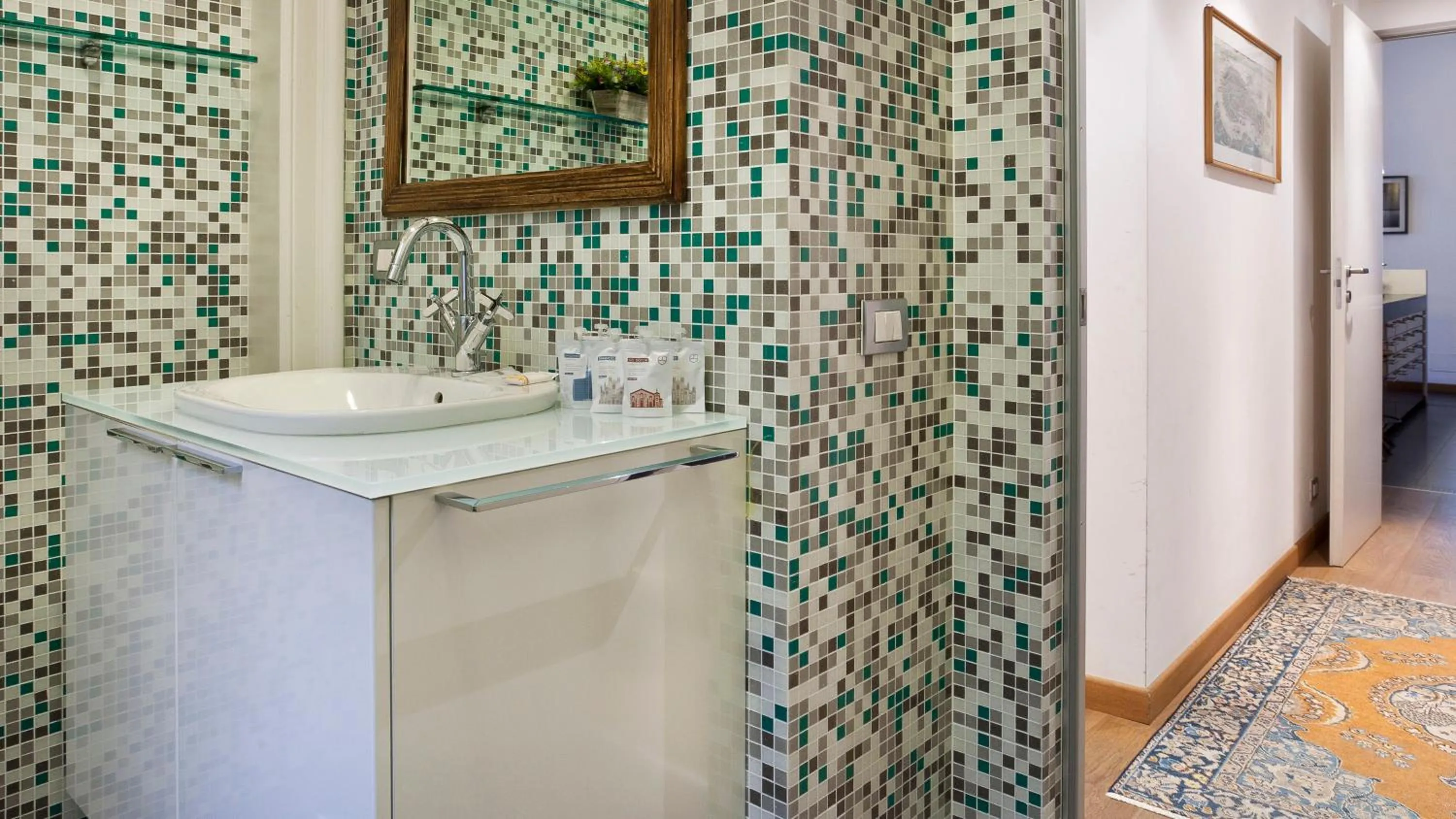 Bathroom in Italianway - Vincenzo Monti 52