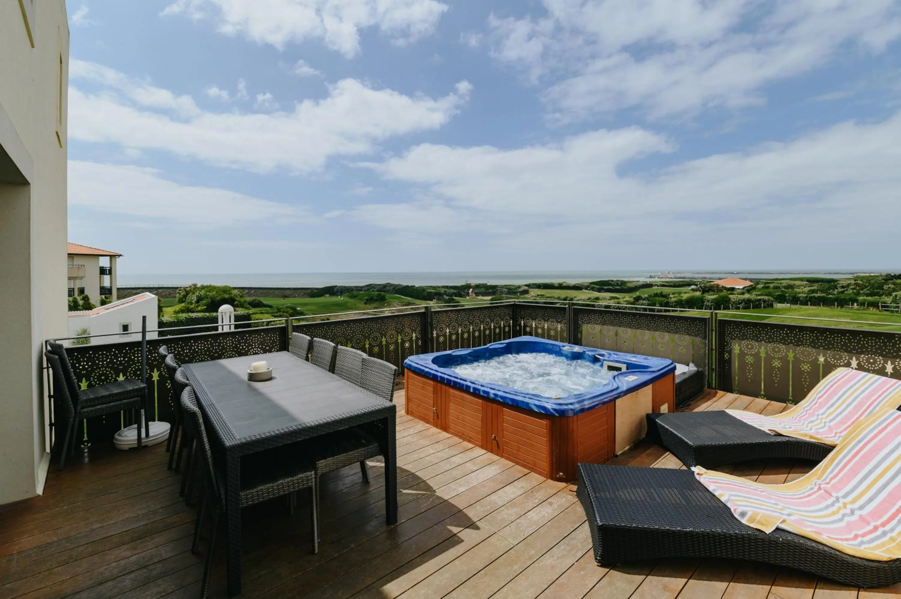 View (from property/room) in Villa Clara, Résidence face à l'océan et au golf de Chiberta