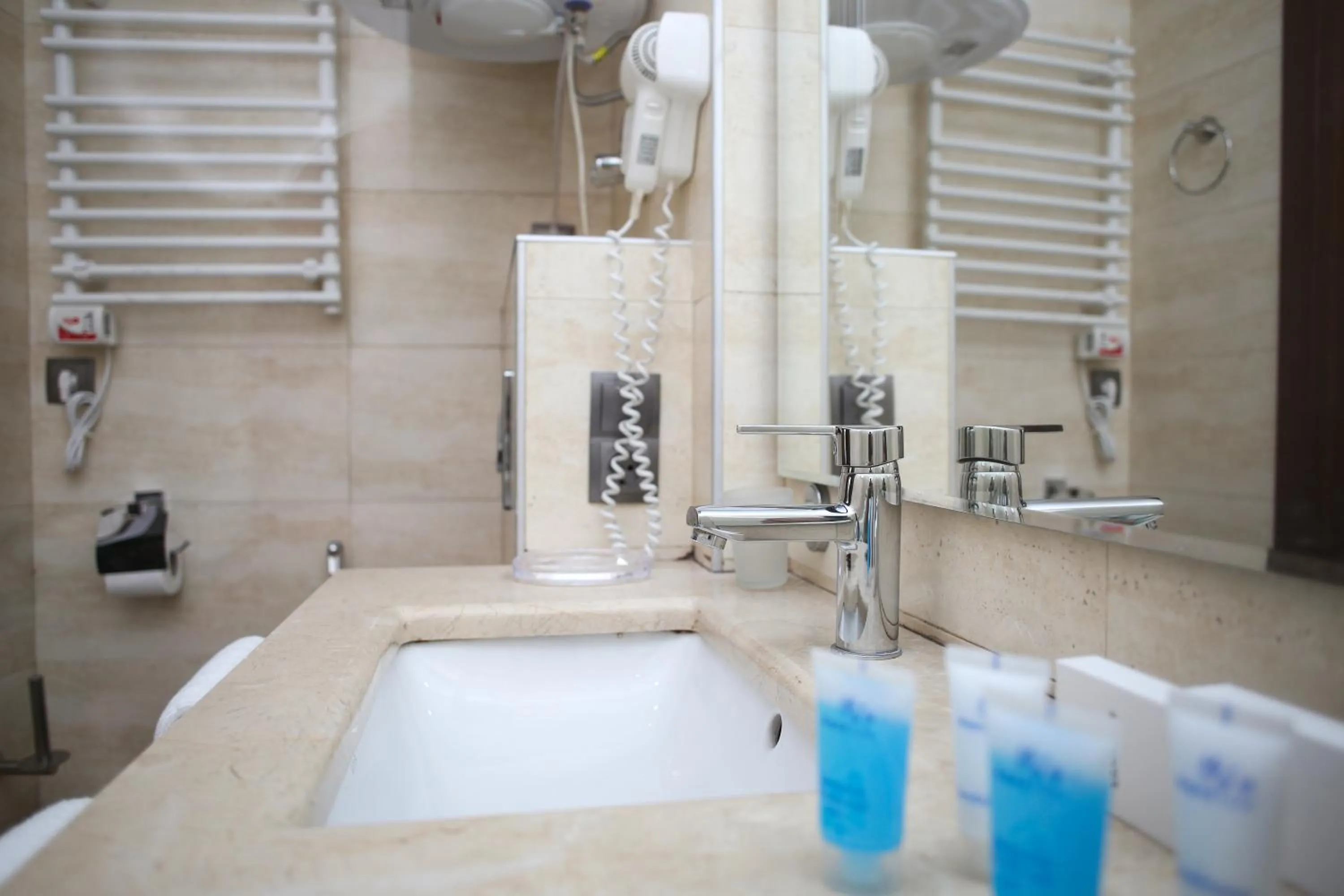 Bathroom in Hotel Corner Inn