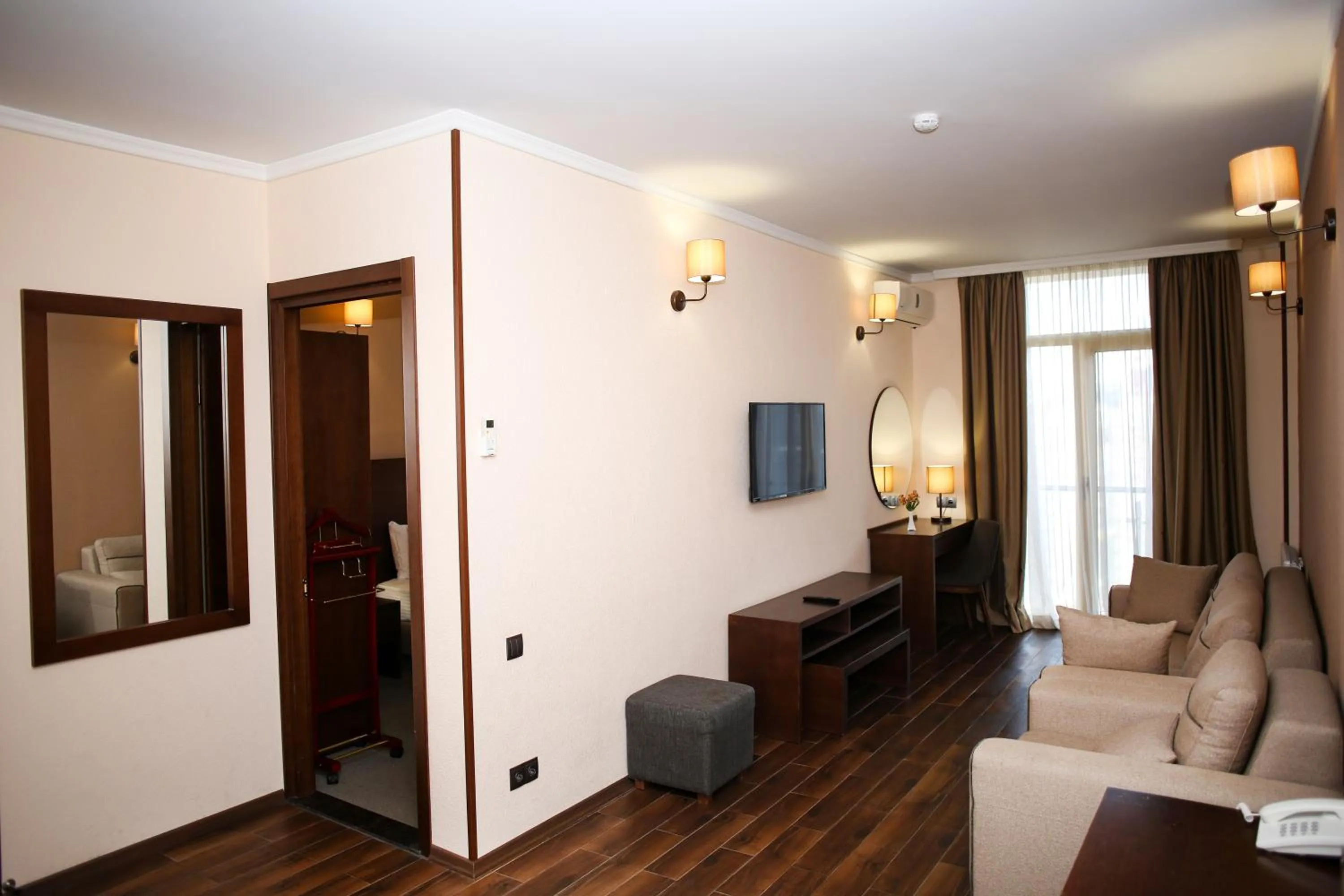 TV and multimedia in Hotel Corner Inn