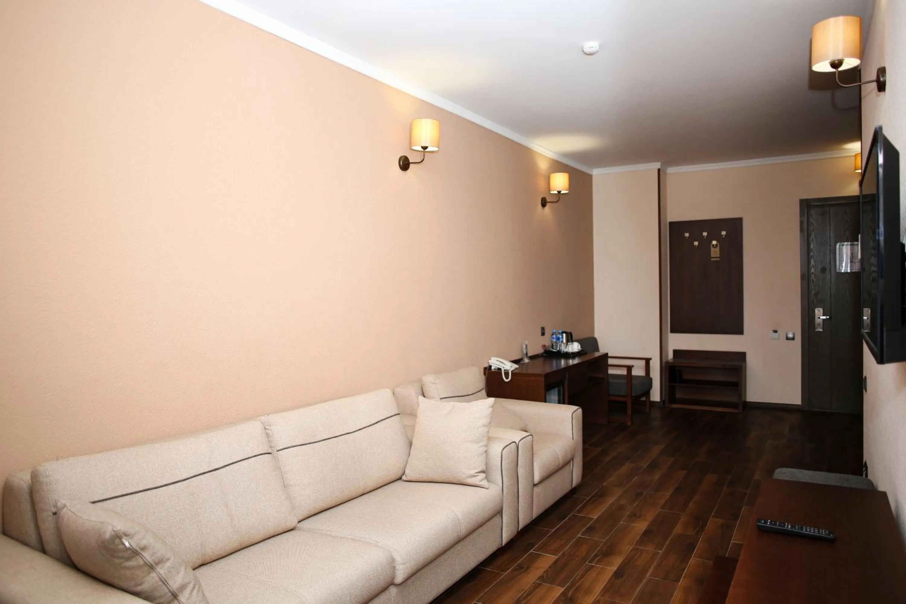 TV and multimedia in Hotel Corner Inn