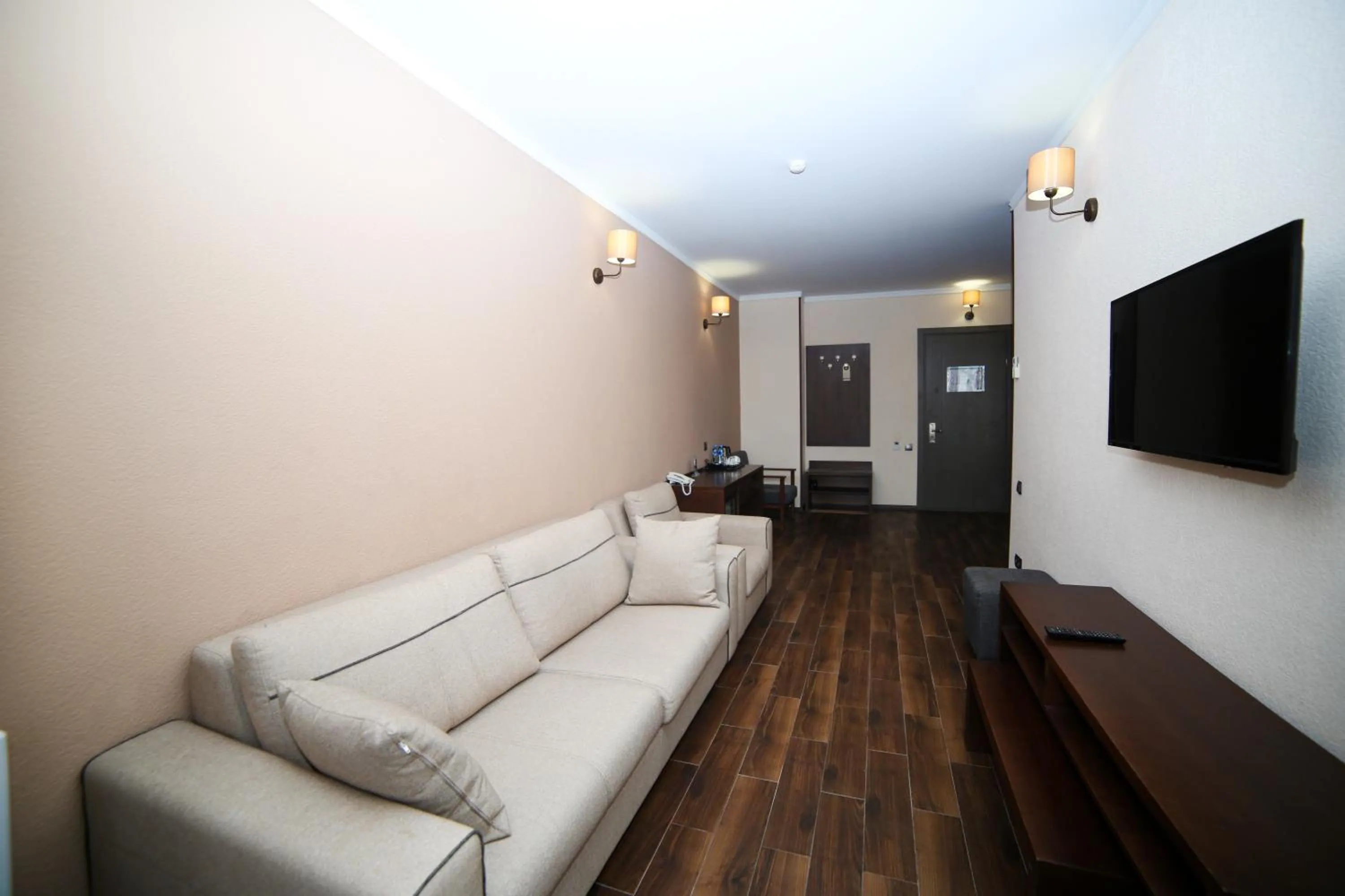 TV and multimedia in Hotel Corner Inn