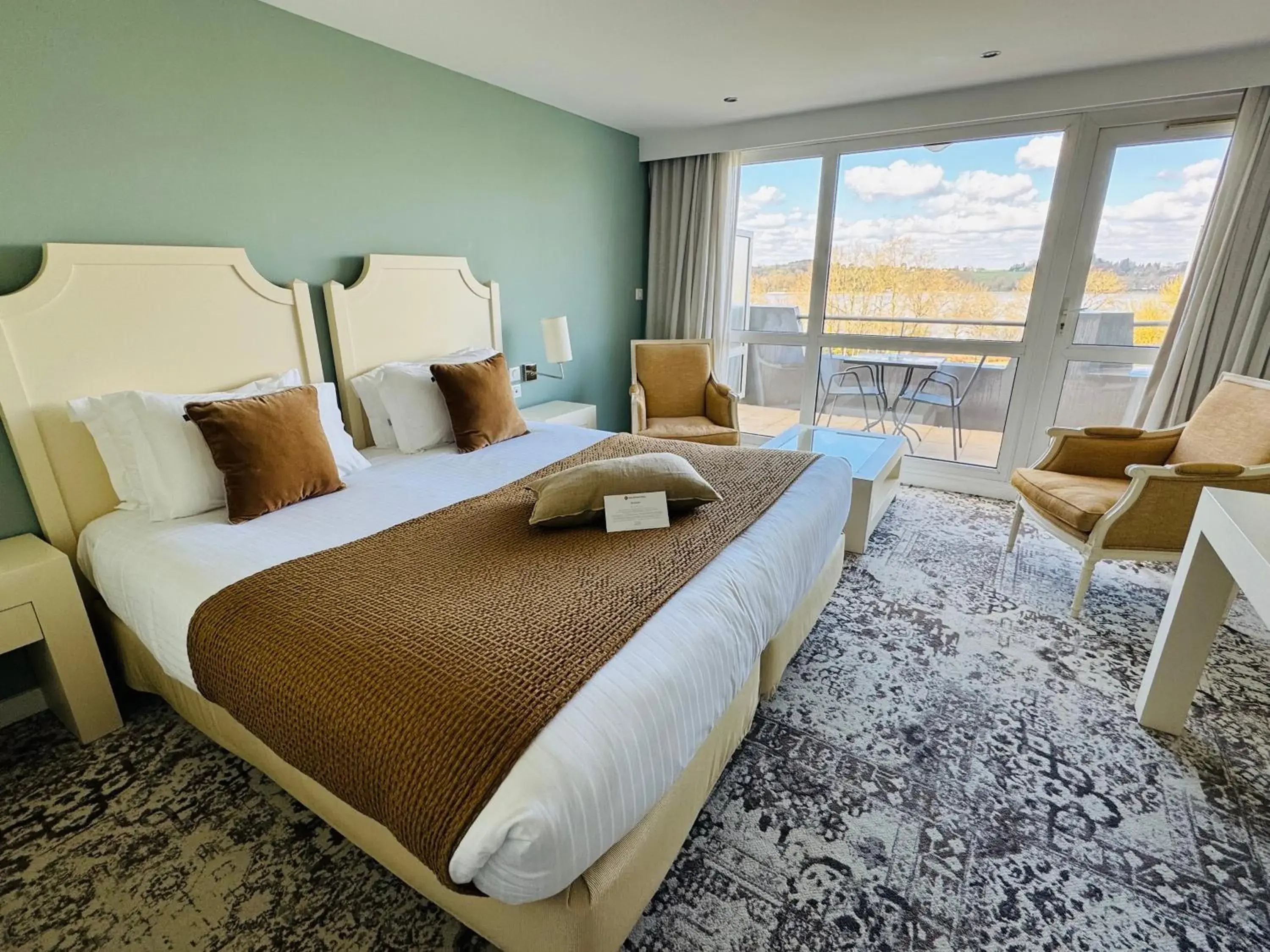 Bedroom, Bed in Best Western Plus Le Roi Arthur Hôtel & Spa Bedroom, Bed in Best Western Plus Le Roi Arthur Hôtel & Spa