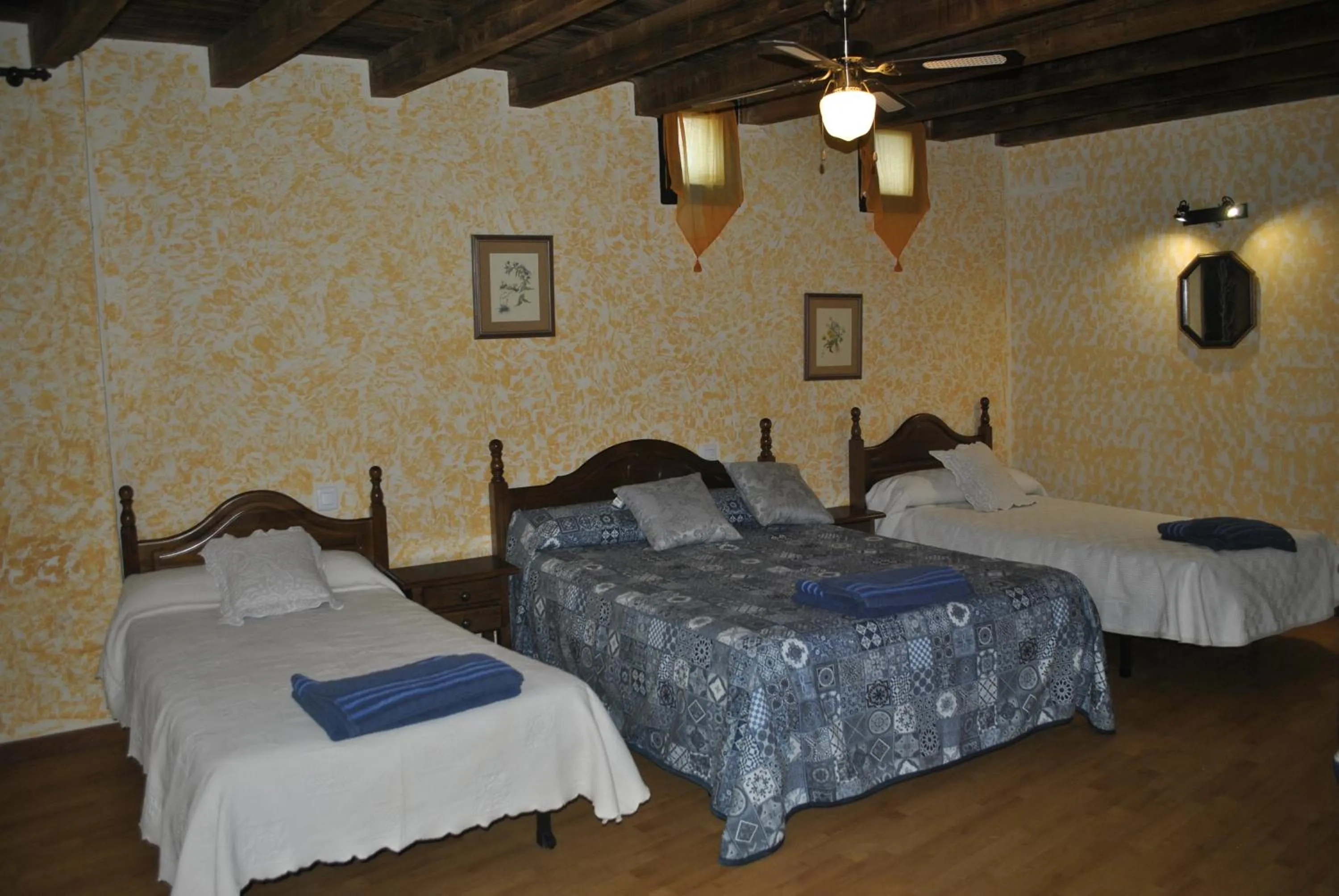 Bedroom, Bed in Hotel Rural Los Perales