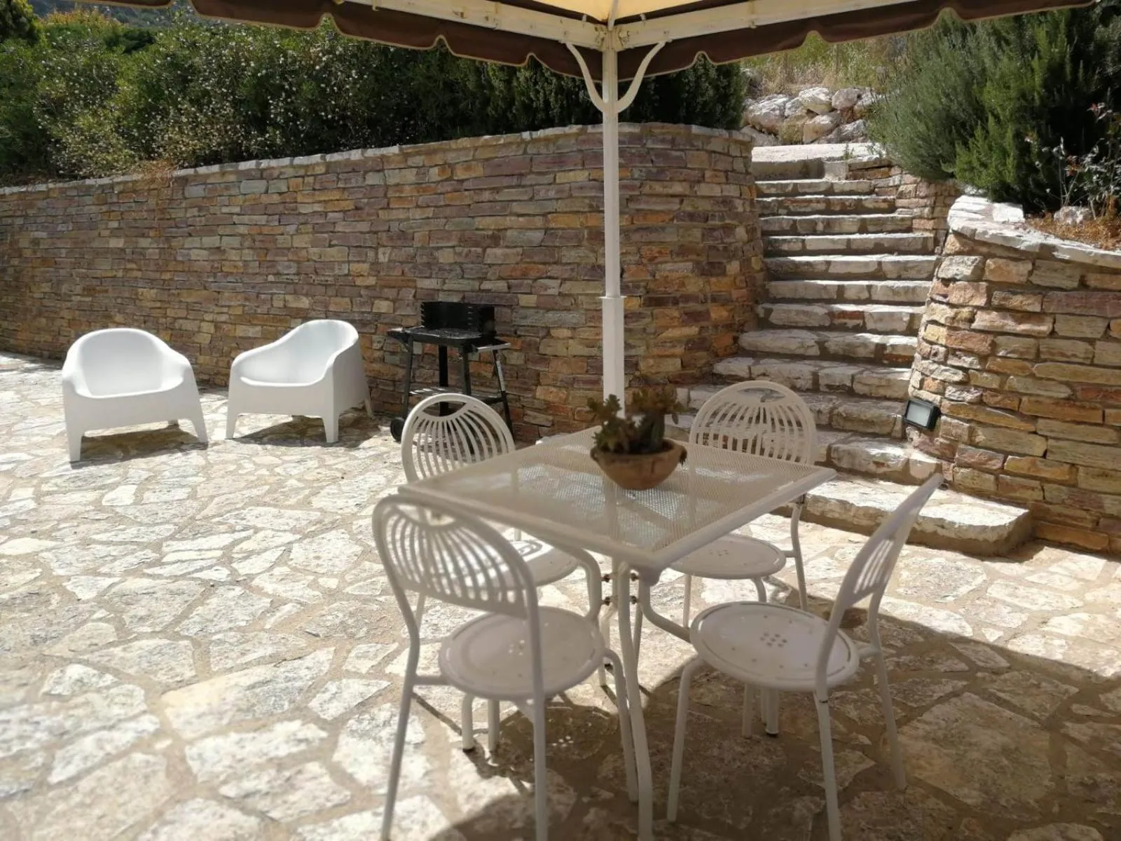 Property building in Villa Rossana