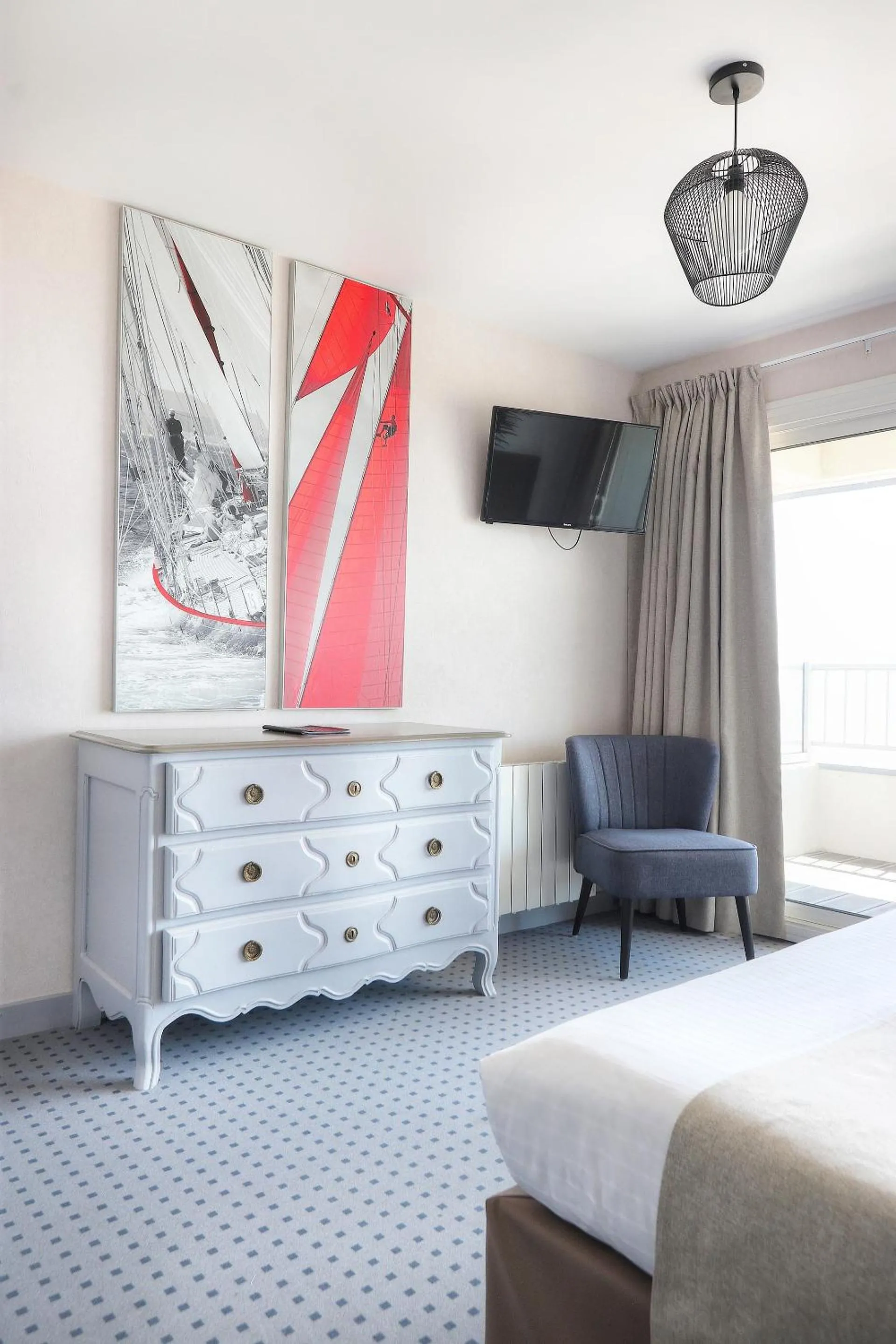 Bedroom, Bed in Hôtel La Petite Sirène Quiberon