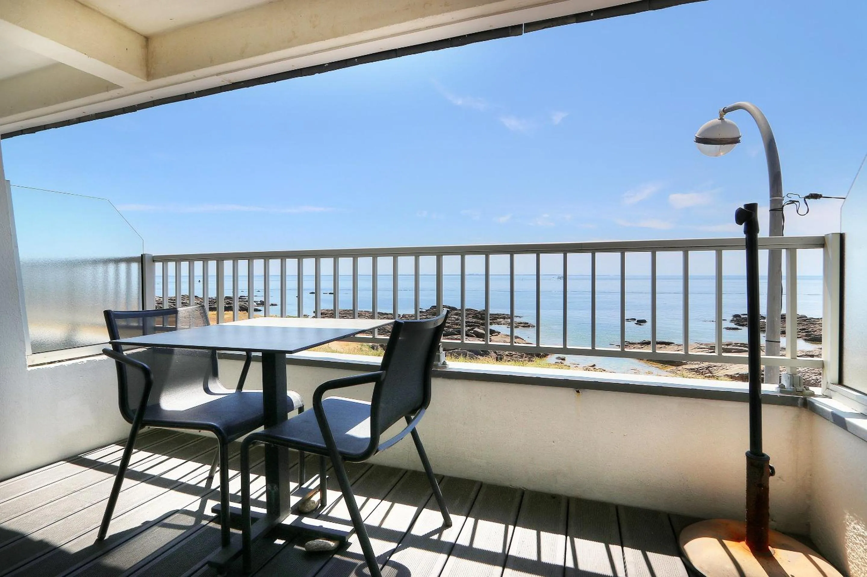 Patio in Hôtel La Petite Sirène Quiberon
