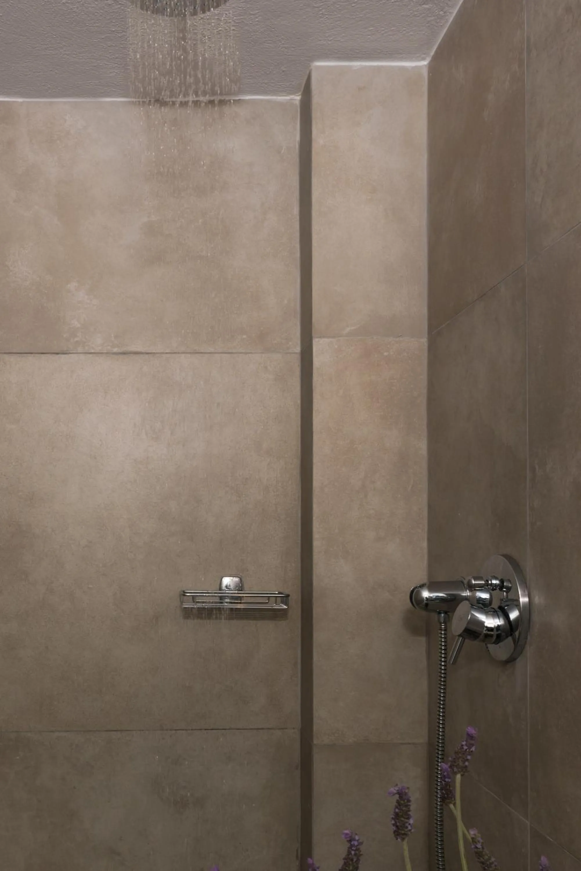 Shower in Eucalyptus Houses