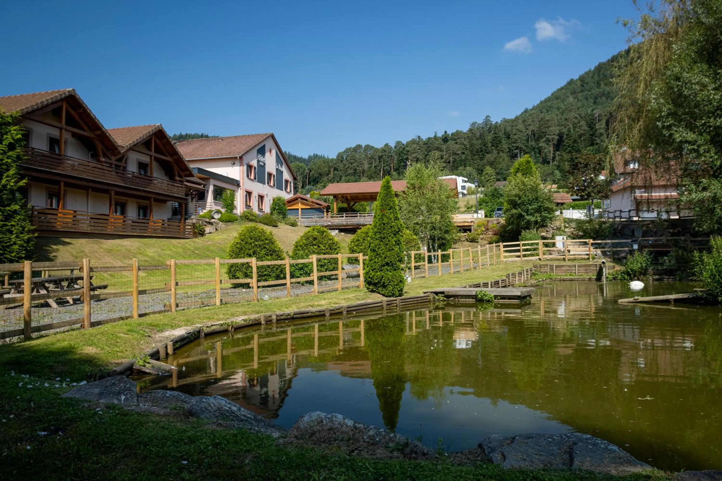 Natural landscape in Hôtel Restaurant Le Régal