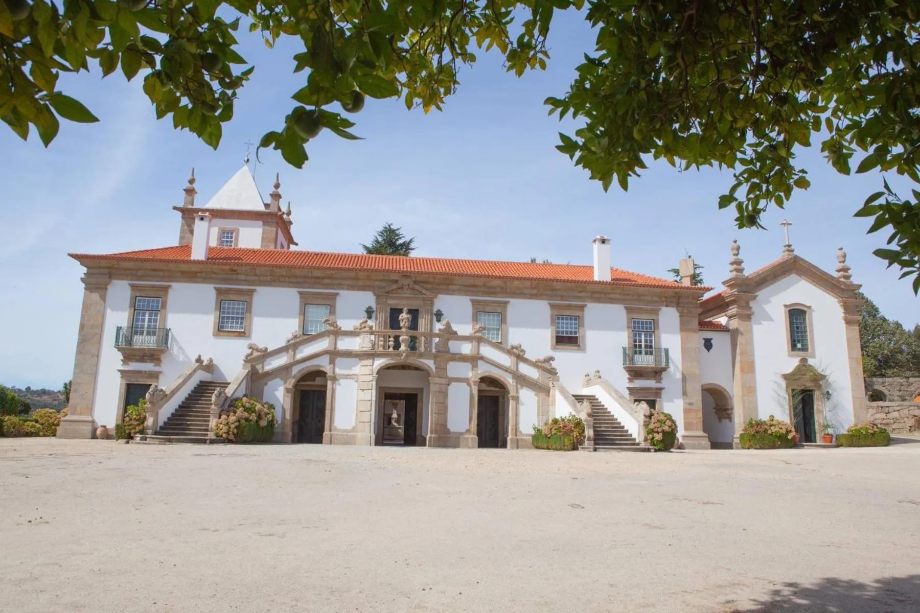 Property building in Casa de Quintã