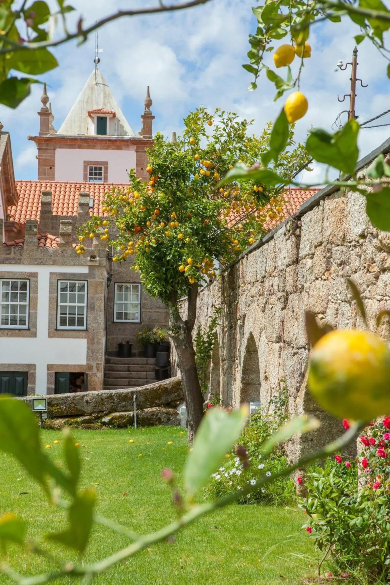 Property building in Casa de Quintã
