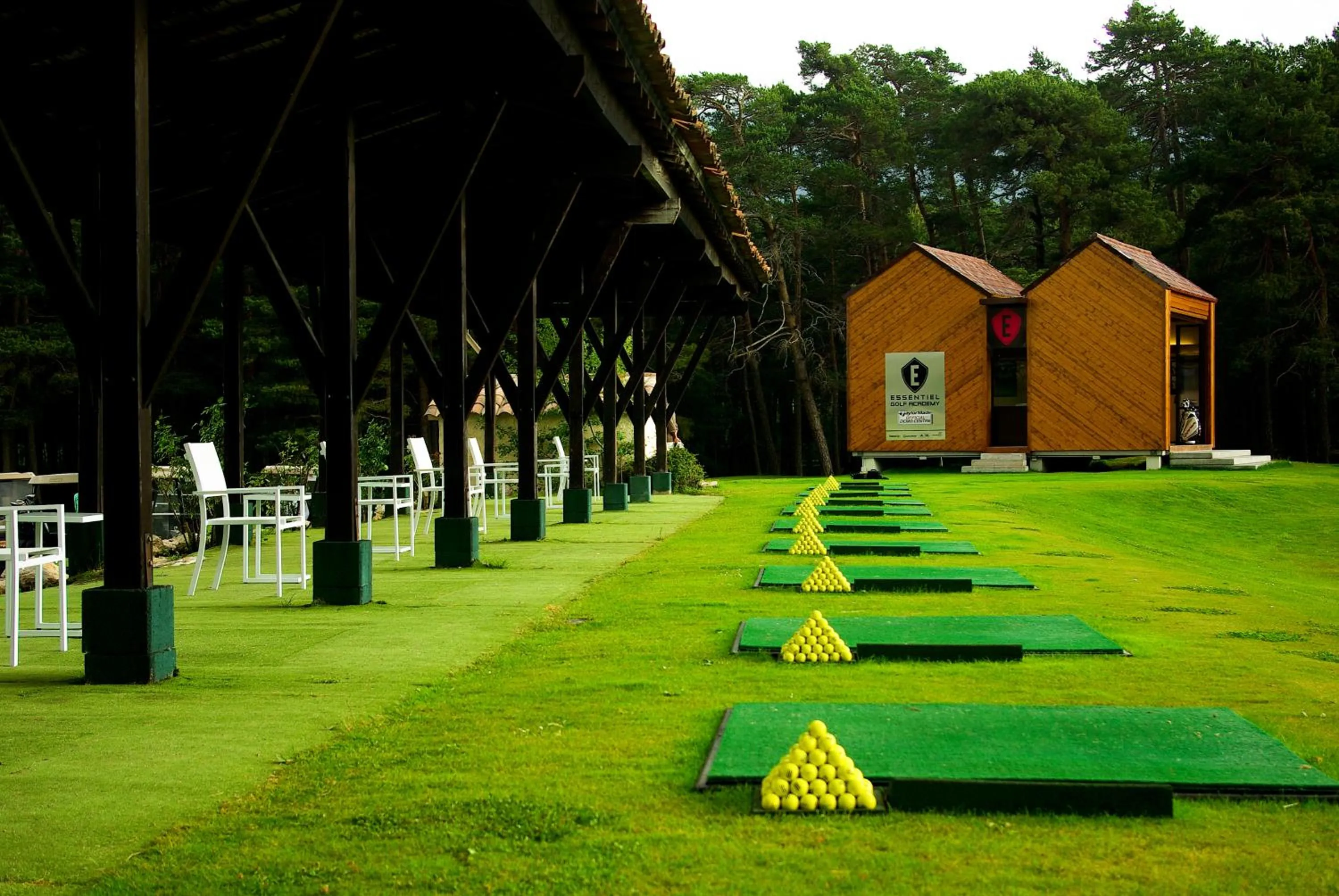 Golfcourse in Château et Golf De Taulane
