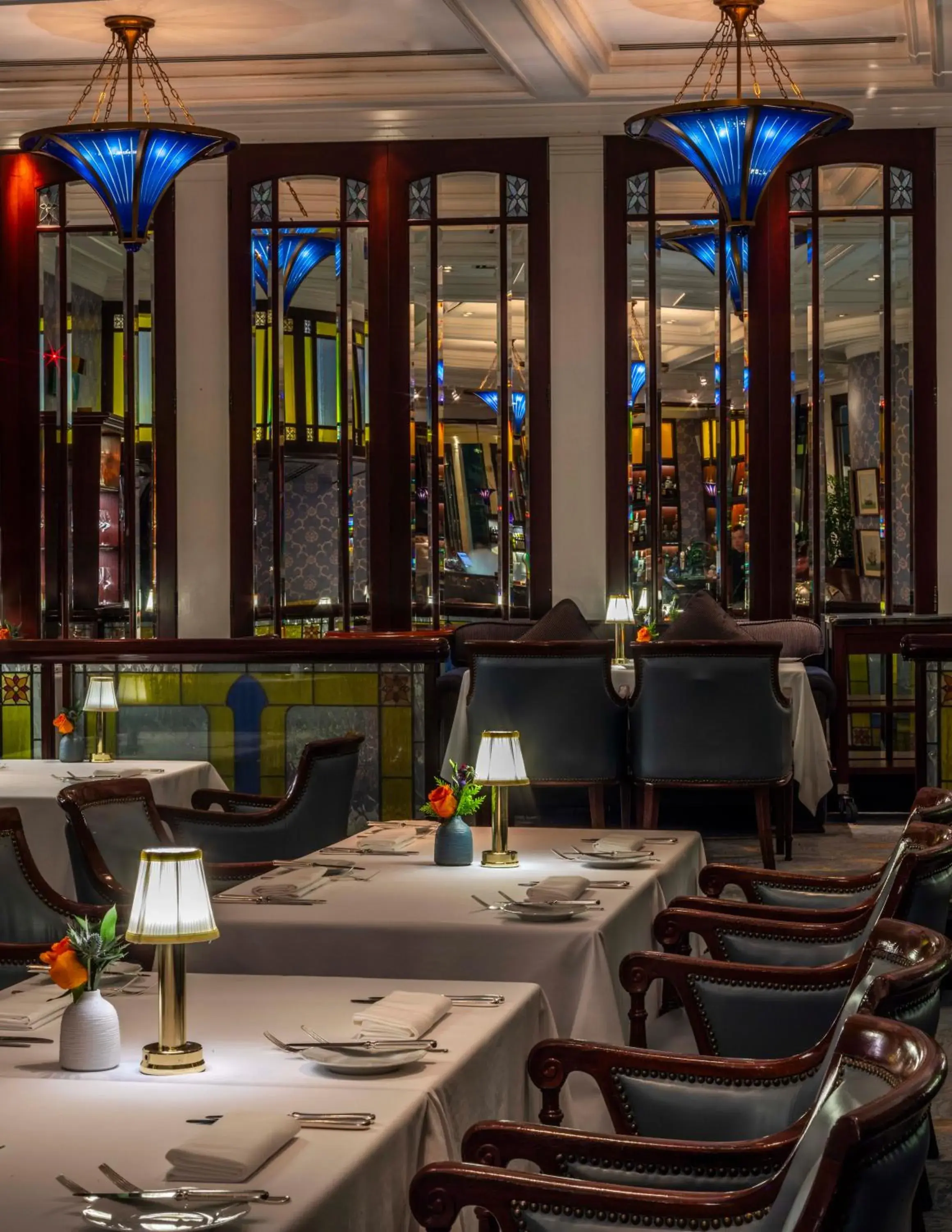 Restaurant/places to eat in Island Shangri-La, Hong Kong Restaurant/places to eat in Island Shangri-La, Hong Kong