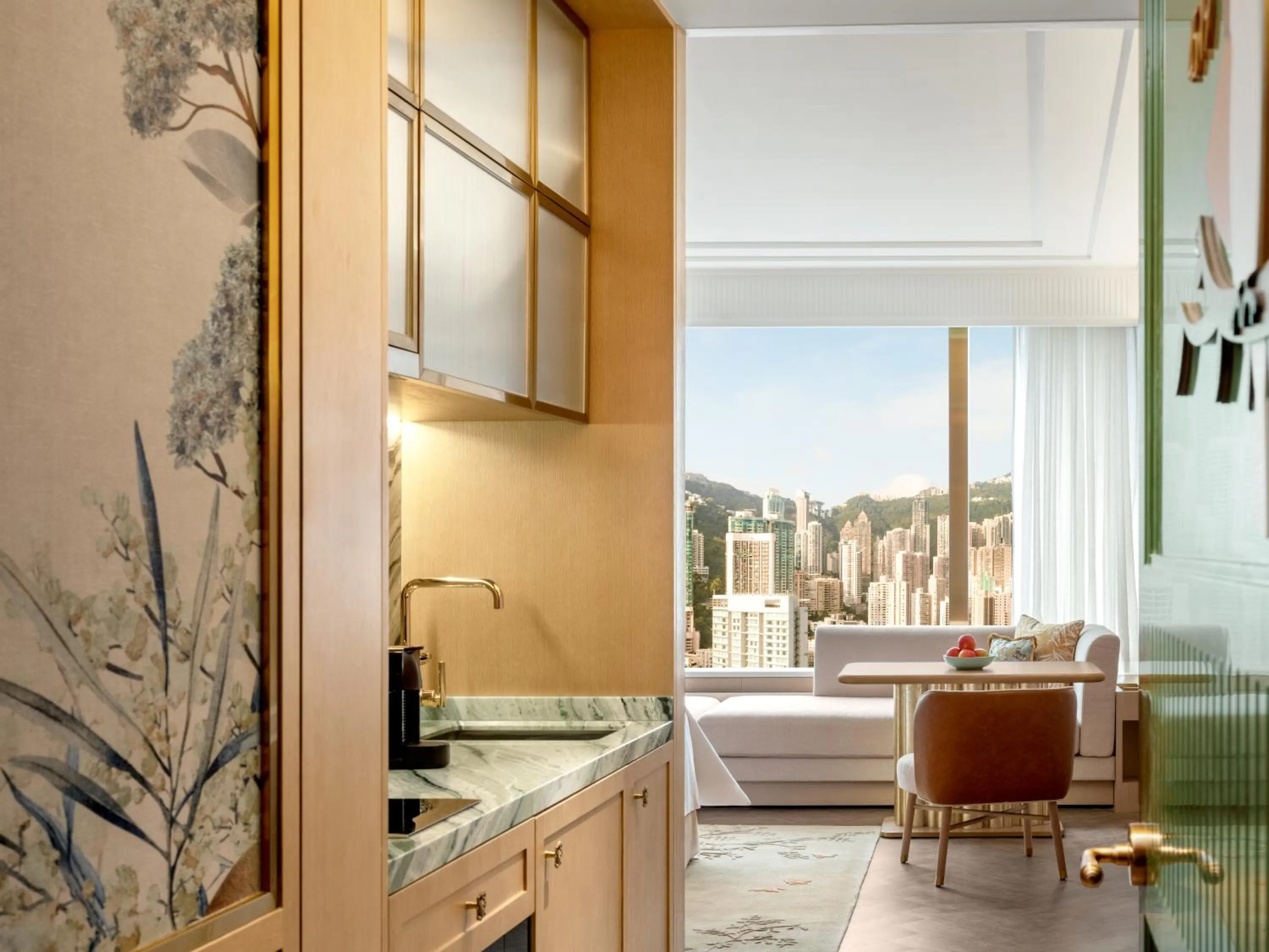 Bedroom in Island Shangri-La, Hong Kong