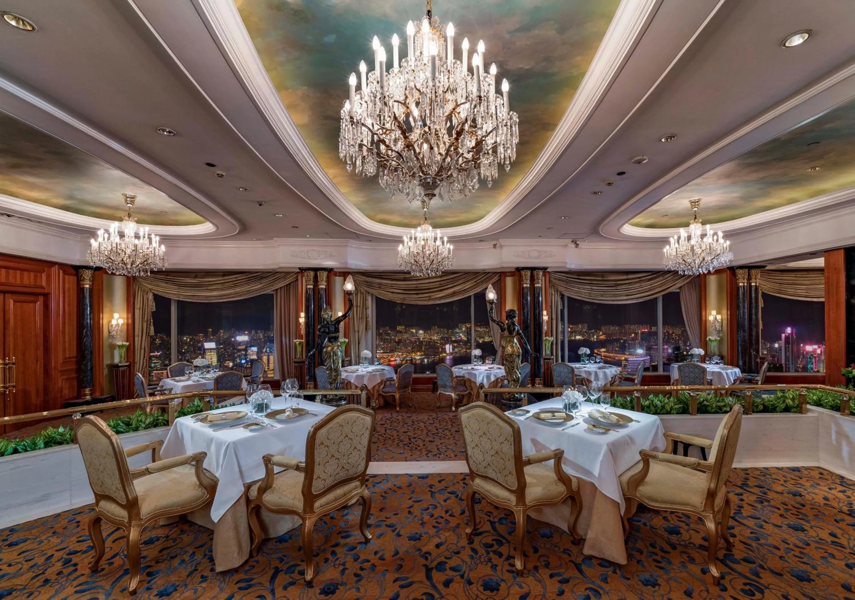 Restaurant/places to eat in Island Shangri-La, Hong Kong