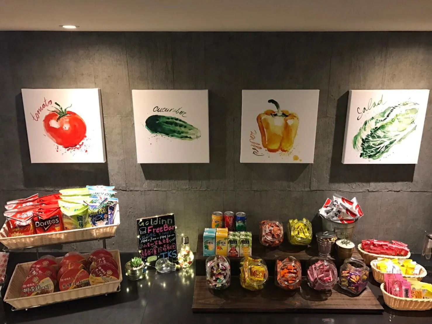 Restaurant/places to eat in Goldinn Hotel